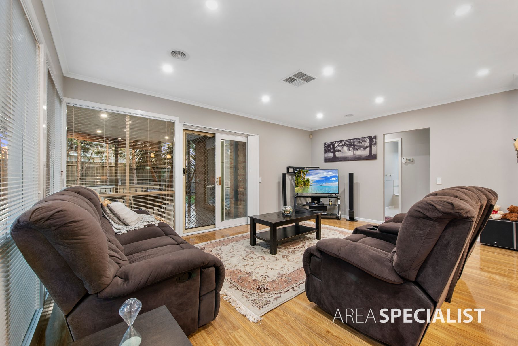 10 Falconer Tce, Hoppers Crossing (7)