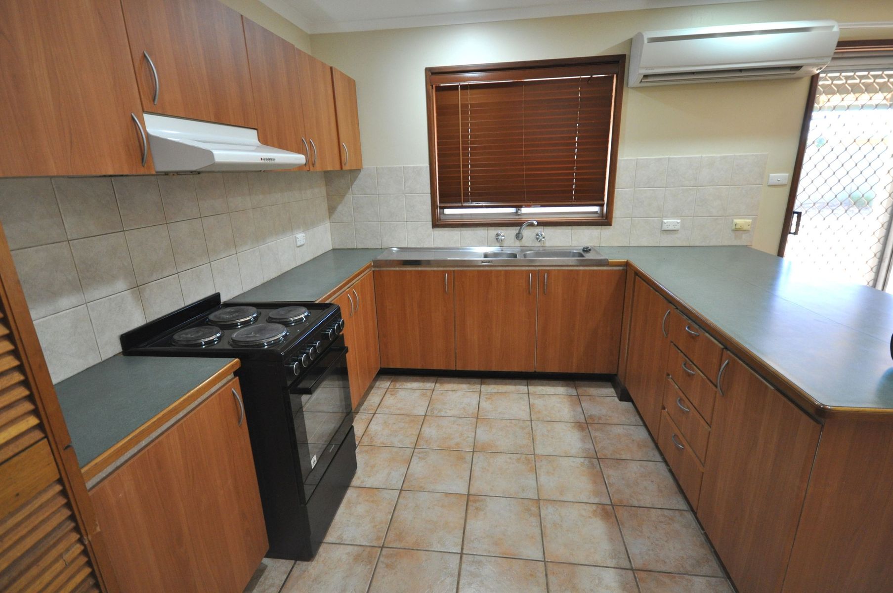 119 Paton Road, South Hedland WA 6722, South Hedland - Thumbnail 2