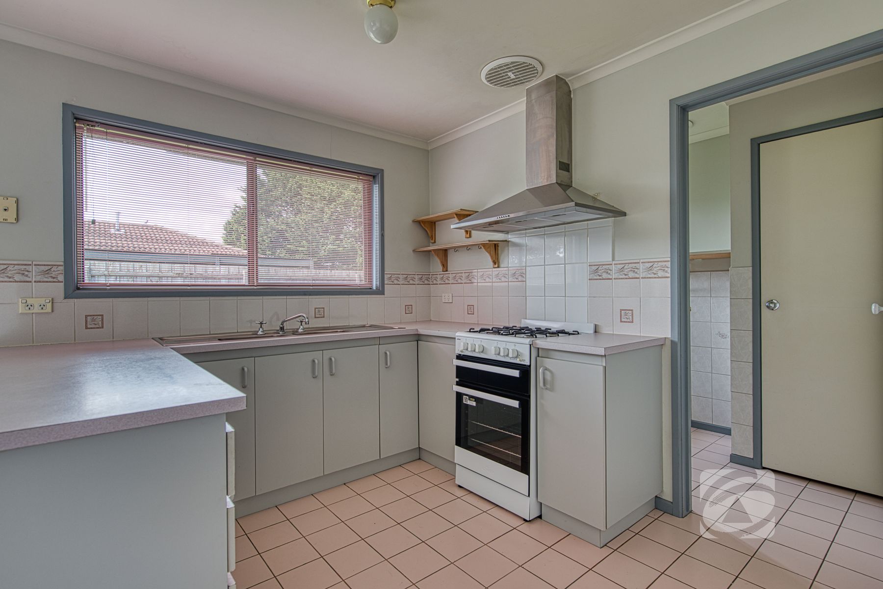 50 Collins Crescent, Berwick VIC 3806, Berwick - Thumbnail 7