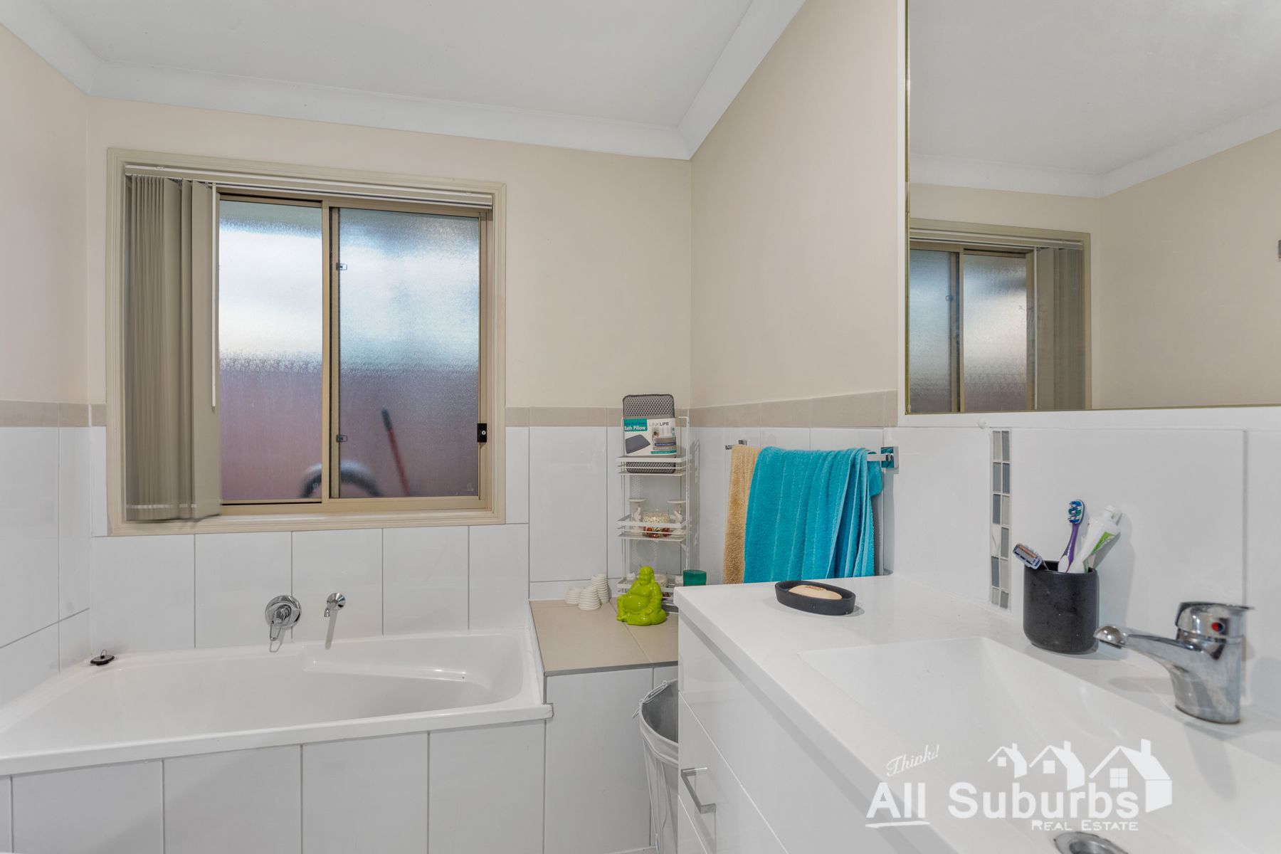 16 Lake Bogong Court, Logan Reserve QLD 4133, Logan Reserve - Thumbnail 8