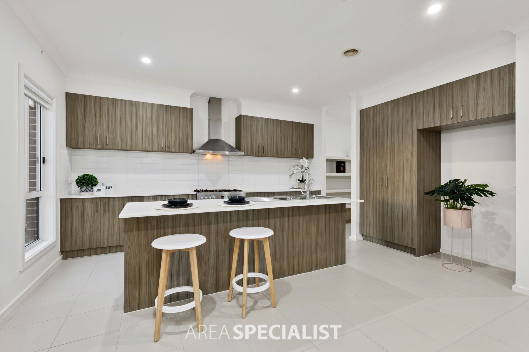 18 Riverbank Close, Clyde North, VIC 3978, Clyde North - Thumbnail 8