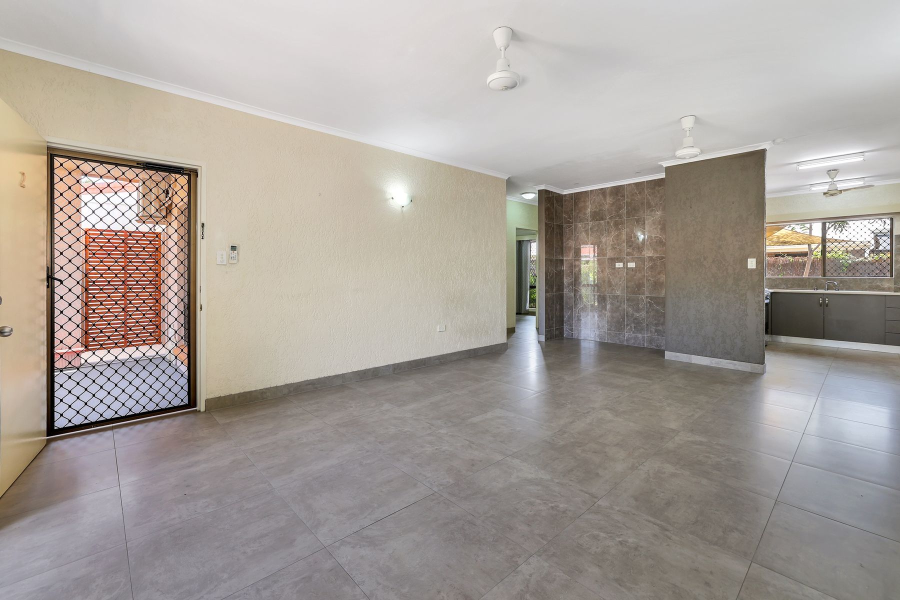 2/15 Omeo Street, Brinkin NT 0810, Brinkin - Thumbnail 2