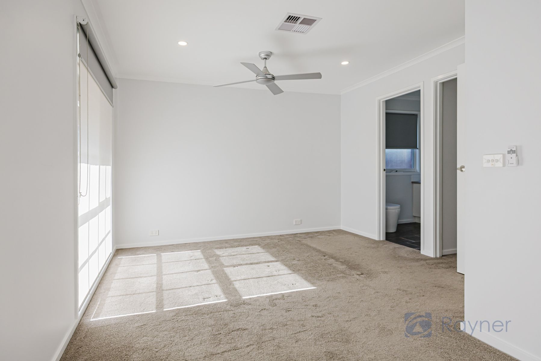 003 Open2view ID948505 6 Darcy Street