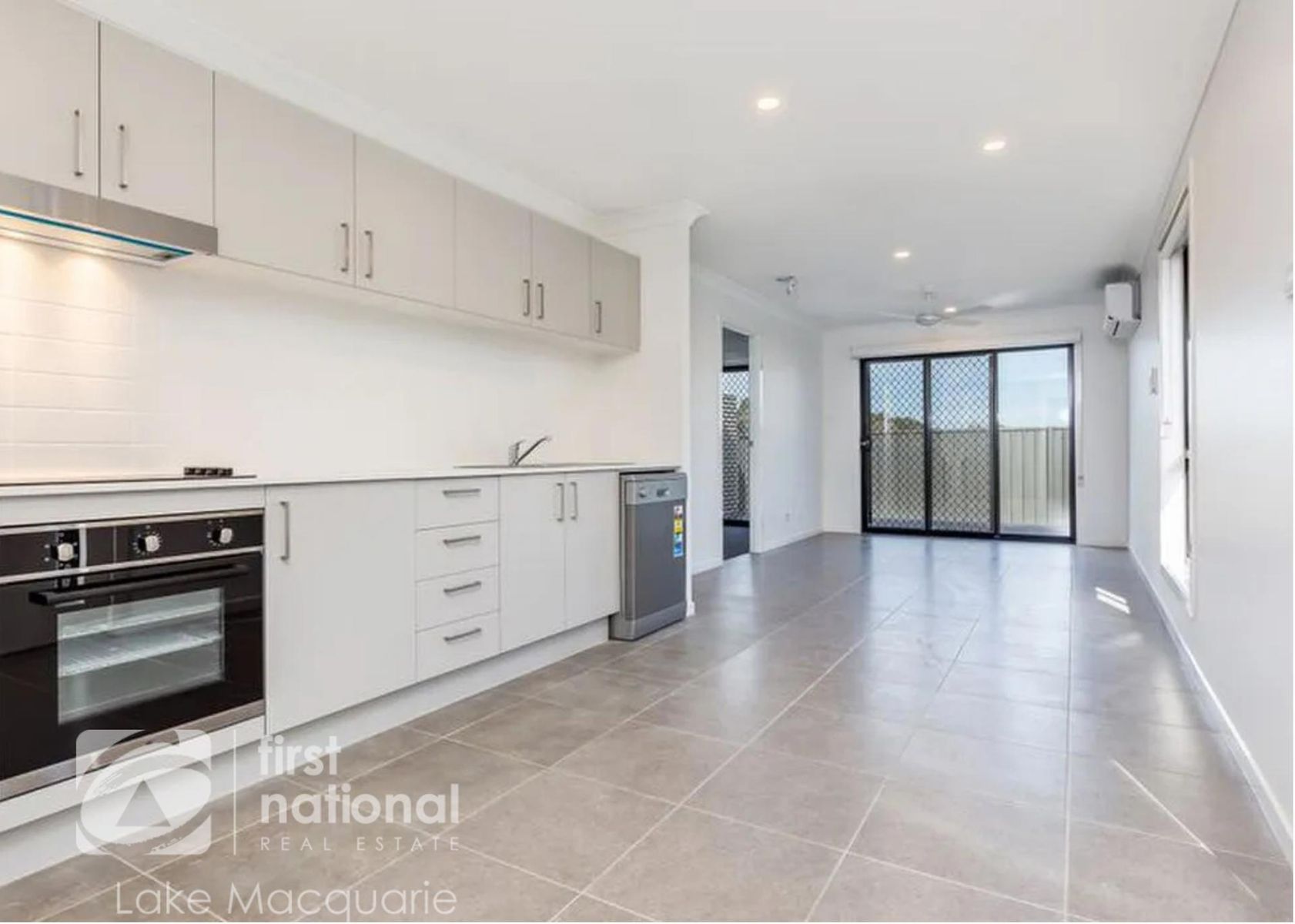 8/8A Santa Fe Close, Cameron Park NSW 2285, Cameron Park - Thumbnail 6