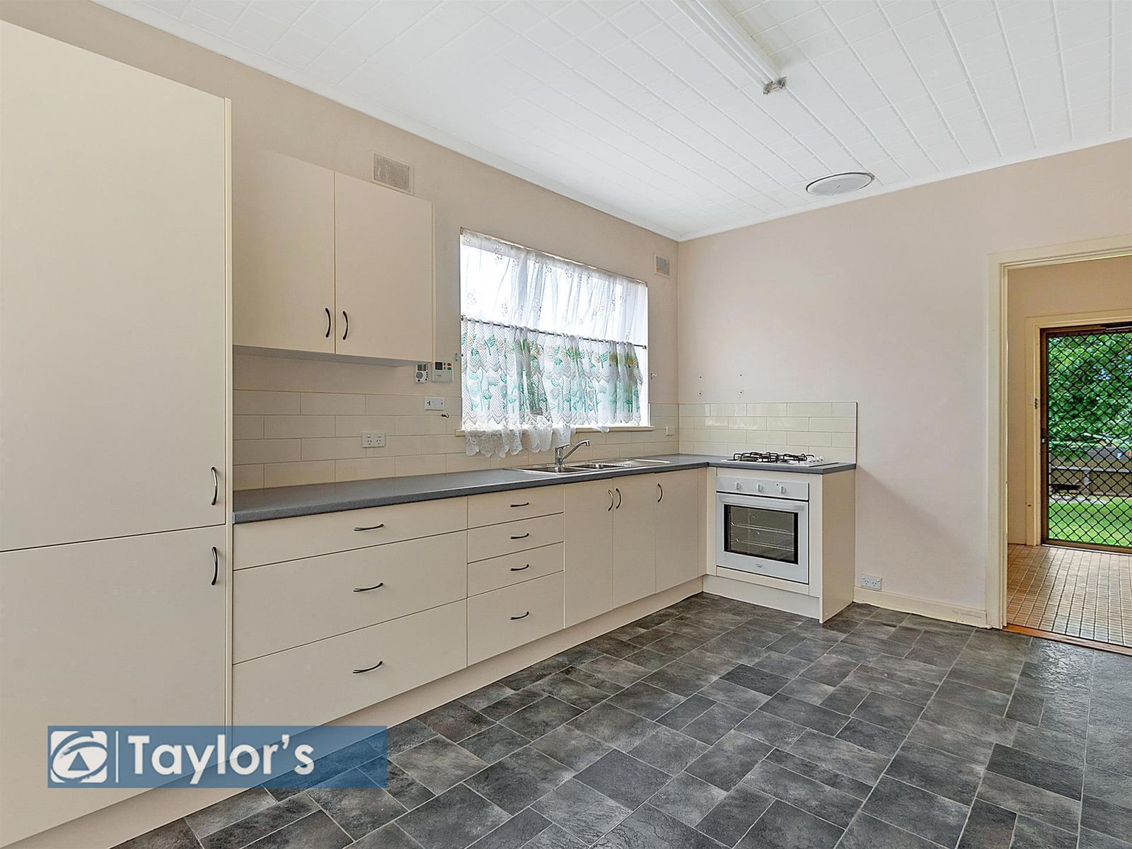 21 Wilkinson Road, Para Hills SA 5096, Para Hills - Thumbnail 3