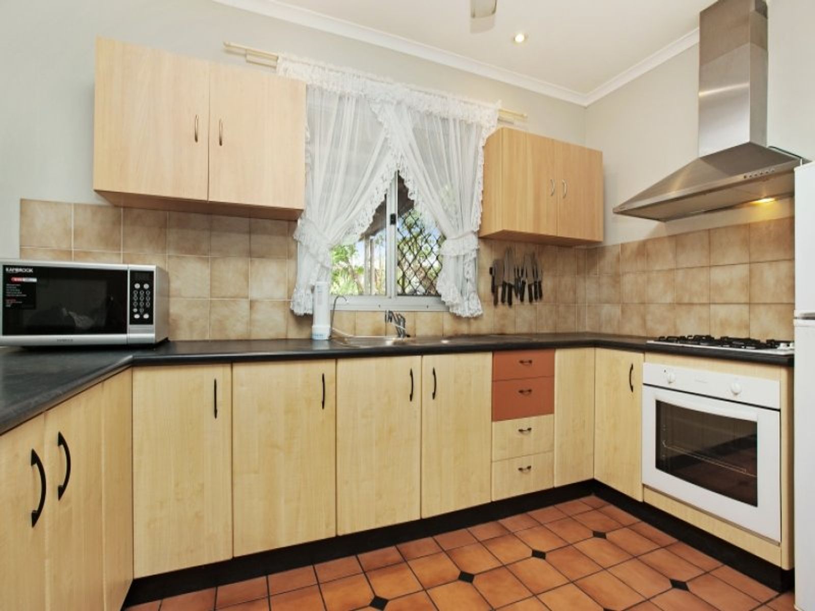 16 Pelham Court, Karama NT 0812, Karama - Thumbnail 4