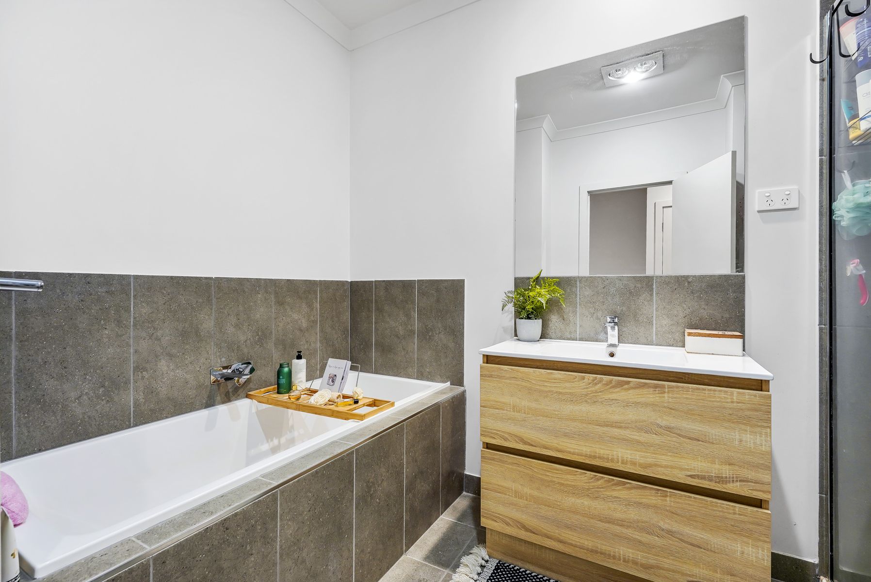 22 Jasmine Drive, Noble Park, VIC 3174, Noble Park - Thumbnail 8