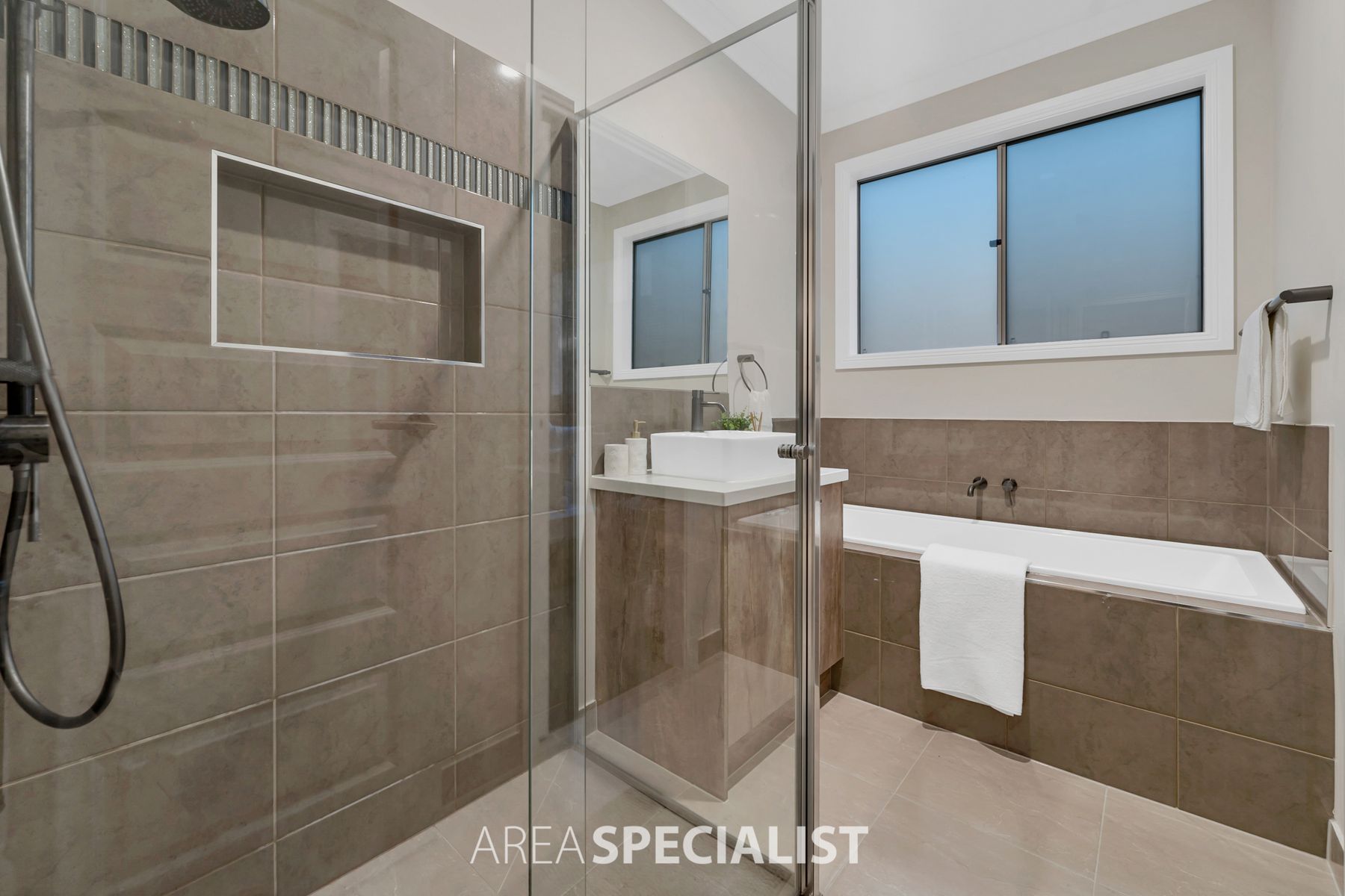116 Lyndhurst Boulevard, Lyndhurst, VIC 3975, Lyndhurst - Thumbnail 5