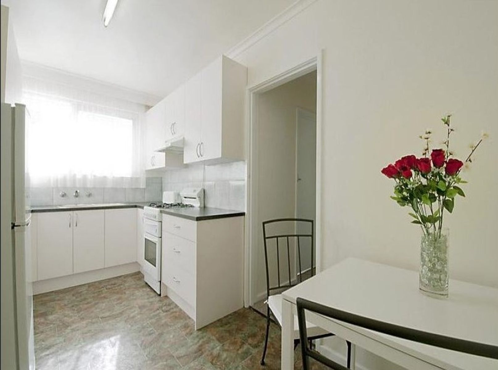 1/9 Perth Street, Murrumbeena VIC 3163, Murrumbeena - Thumbnail 4