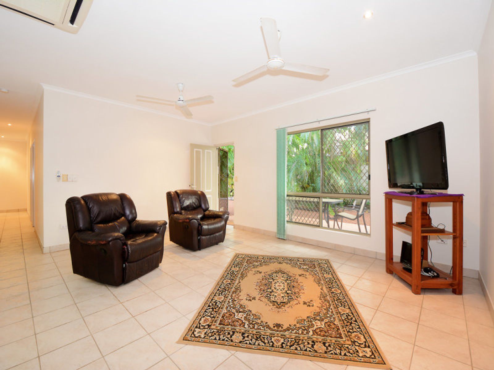 157 Woodlake Boulevard, Durack NT 0830, Durack - Thumbnail 2
