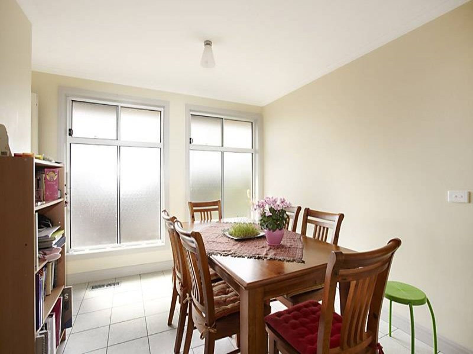 2/144 Lebanon Street, Strathmore, VIC 3041, Strathmore - Thumbnail 3
