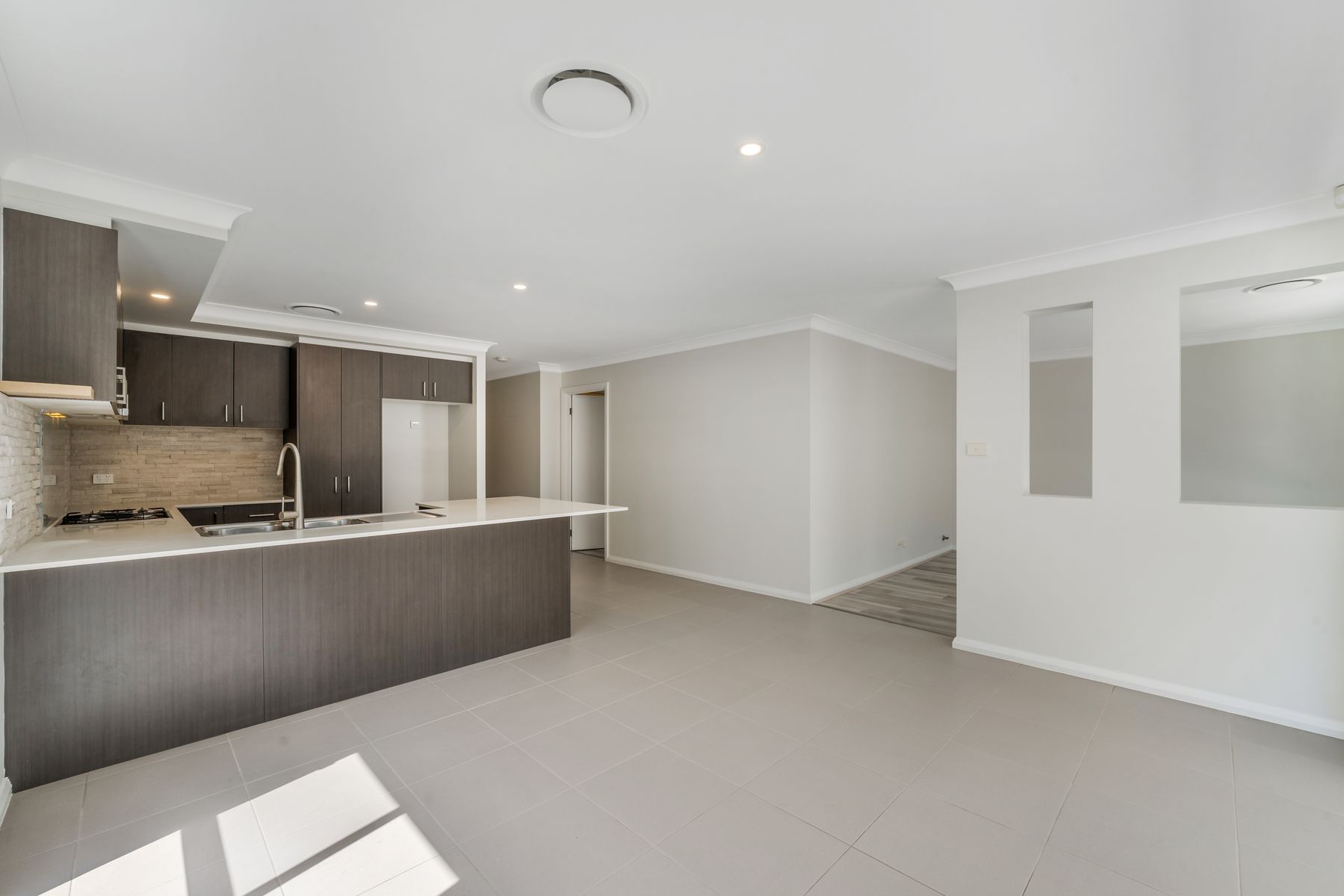 12 Thomas Hassall Avenue, Middleton Grange NSW 2171, Middleton Grange - Thumbnail 5