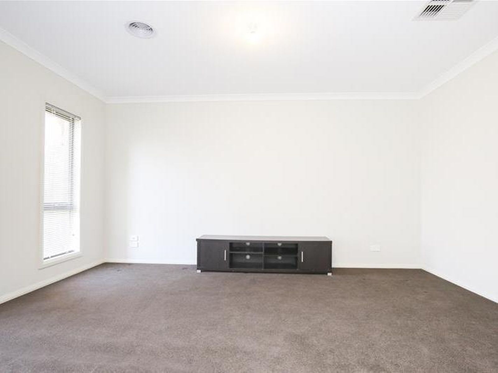 37 Boomerang Avenue, Mildura - Thumbnail 3