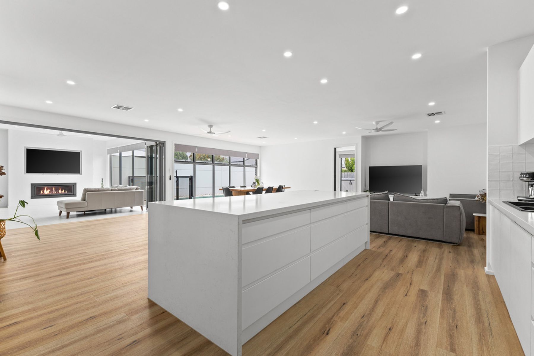 140 Breed Street, Traralgon VIC 3844, Traralgon - Thumbnail 7