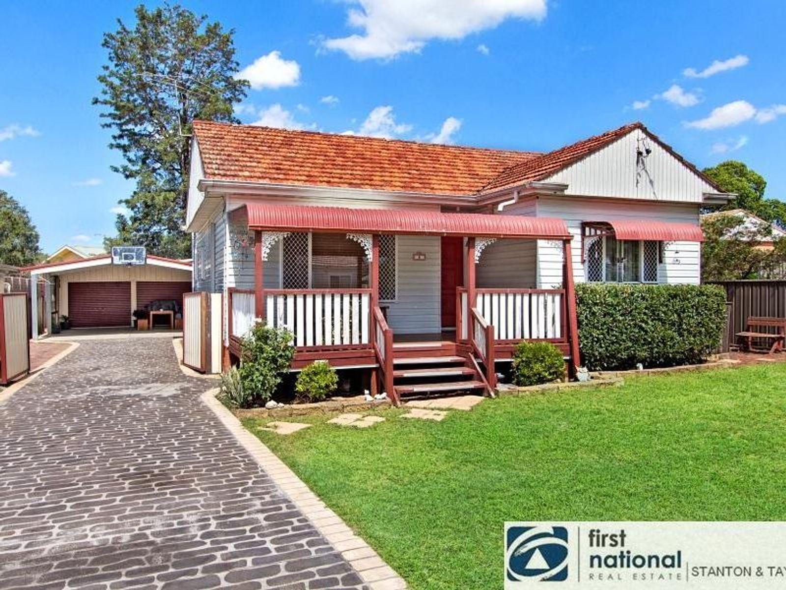 8 Pearson Street, Kingswood - Thumbnail 3