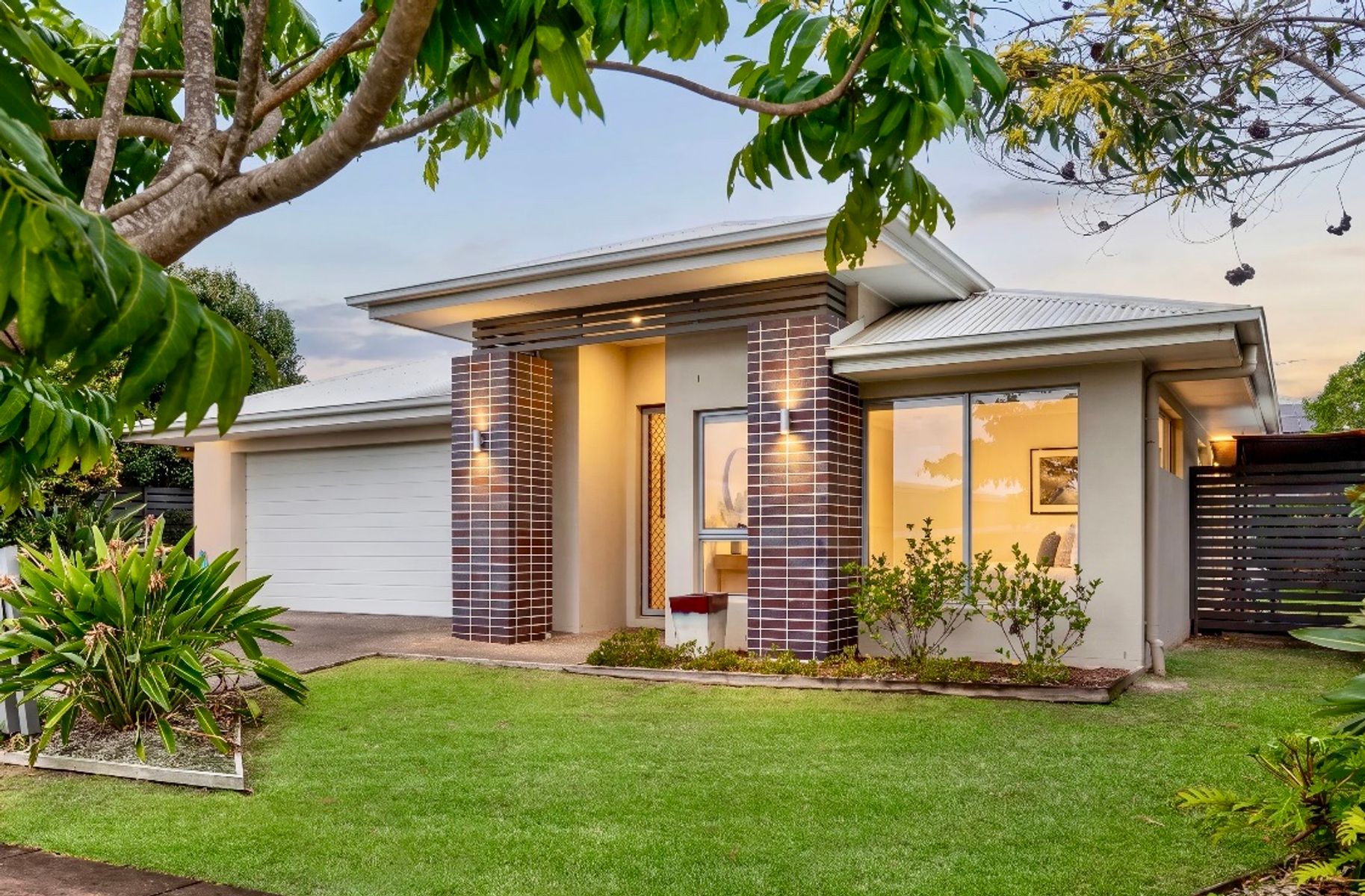16 Muller Street, Redland Bay - Image 1