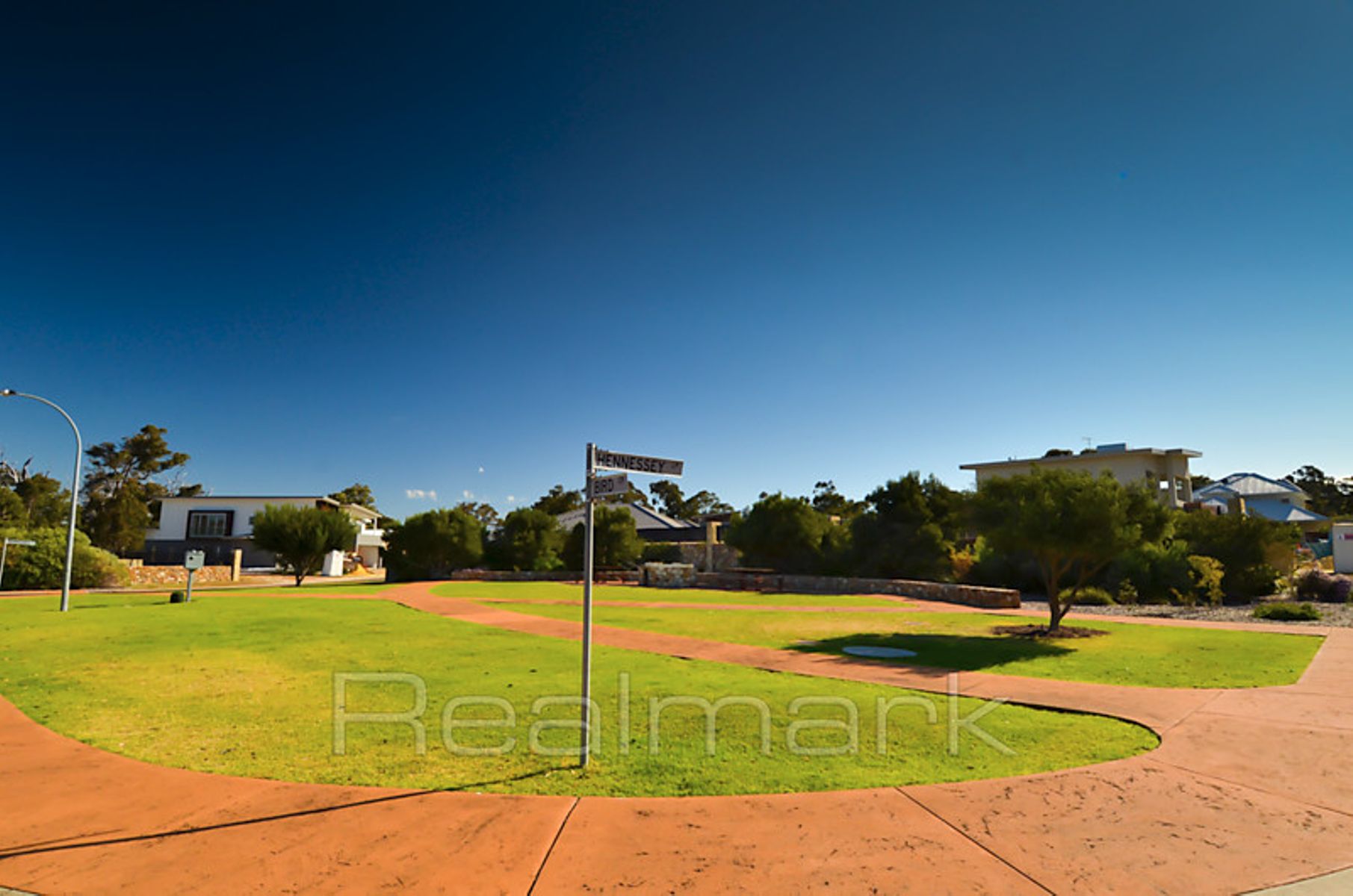 realmark-12-hennessey-loop-dunsborough-wa-6281