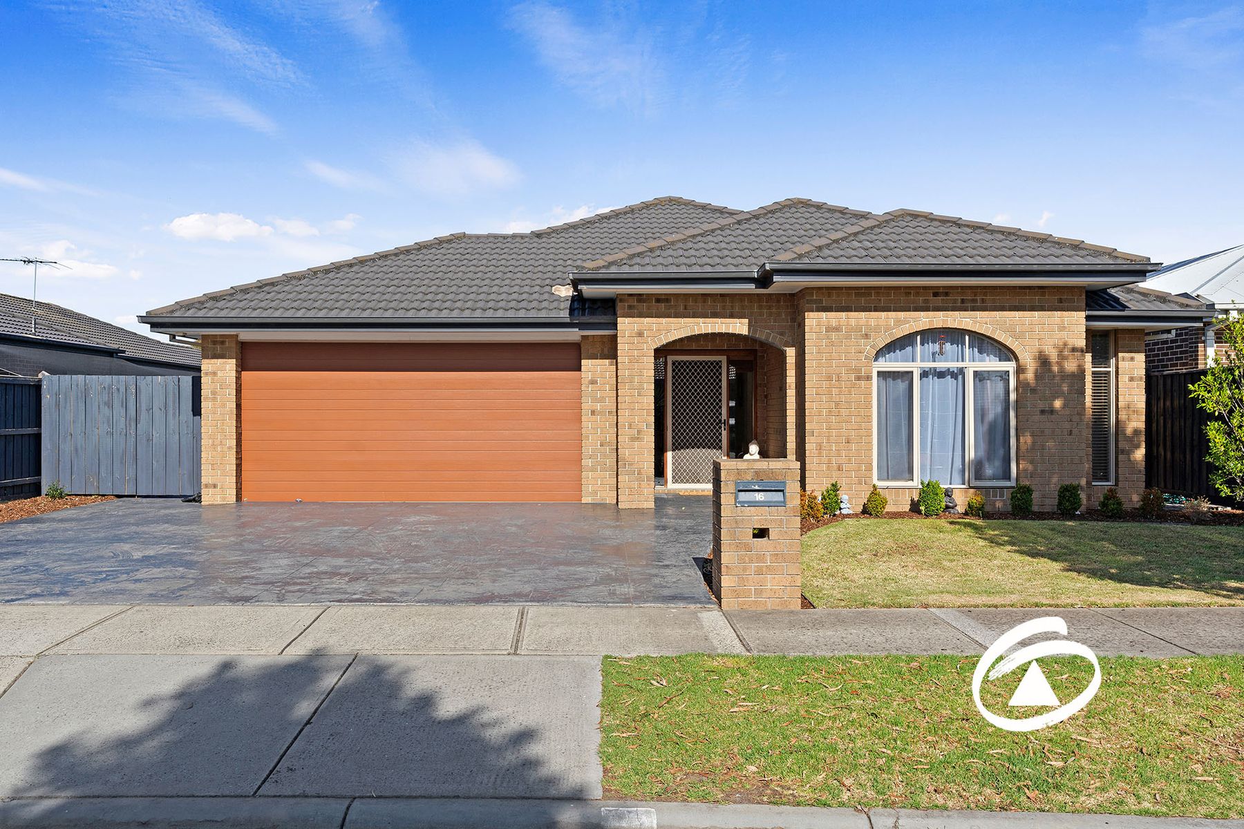 16 Black Caesar Drive, Cranbourne East - Image 1
