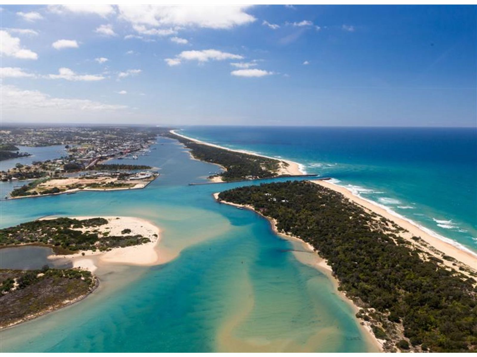 40 Ocean View Parade, Lakes Entrance, VIC 3909, Lakes Entrance - Thumbnail 2