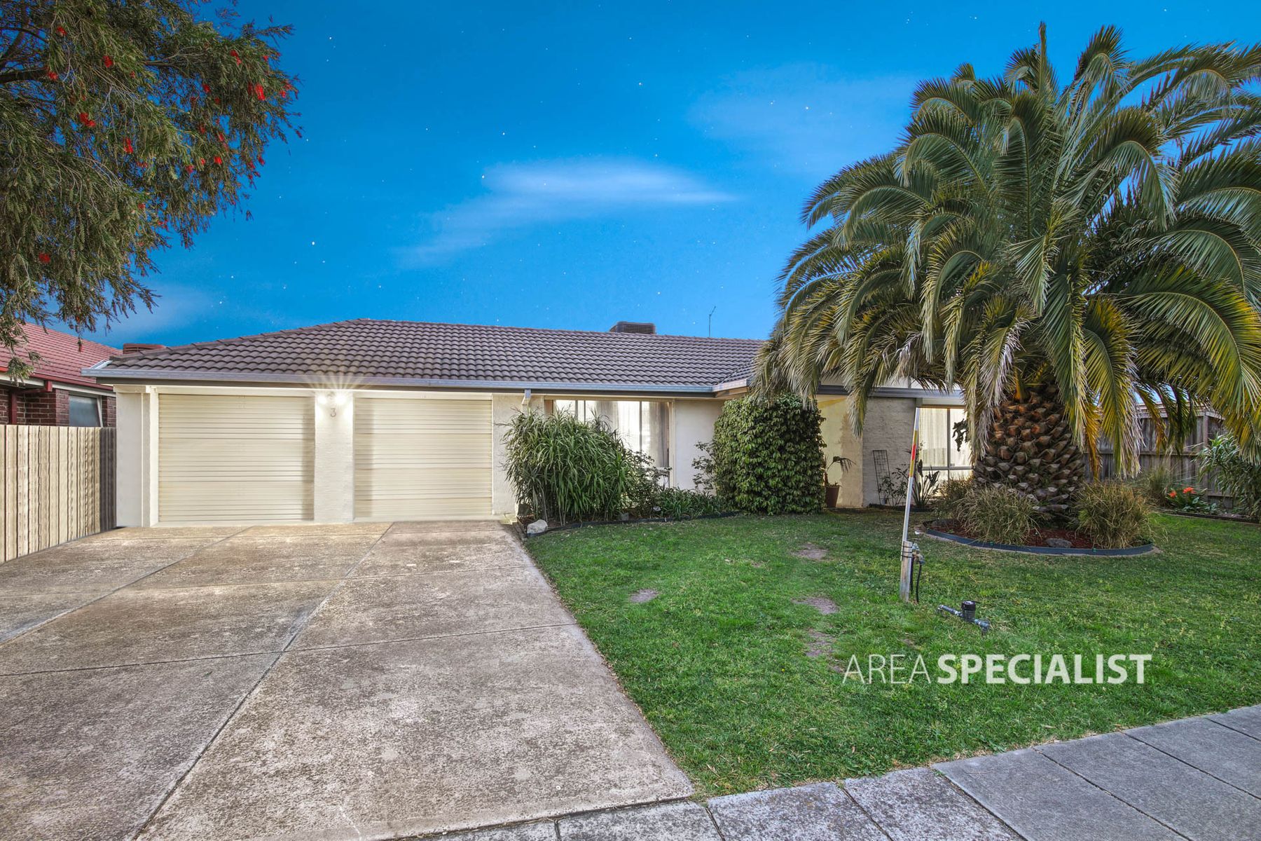 3 Darcy Niland Crescent, Lynbrook, VIC 3975, Lynbrook - Thumbnail 2