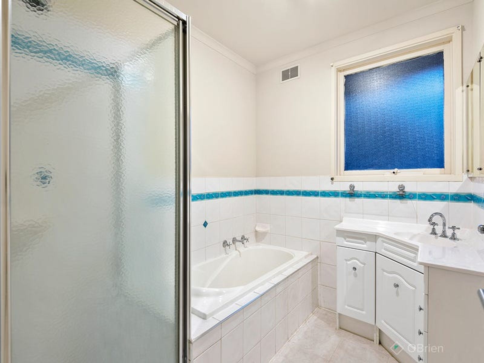 4 Cavendish Court, Endeavour Hills, VIC 3802, Endeavour Hills - Thumbnail 4