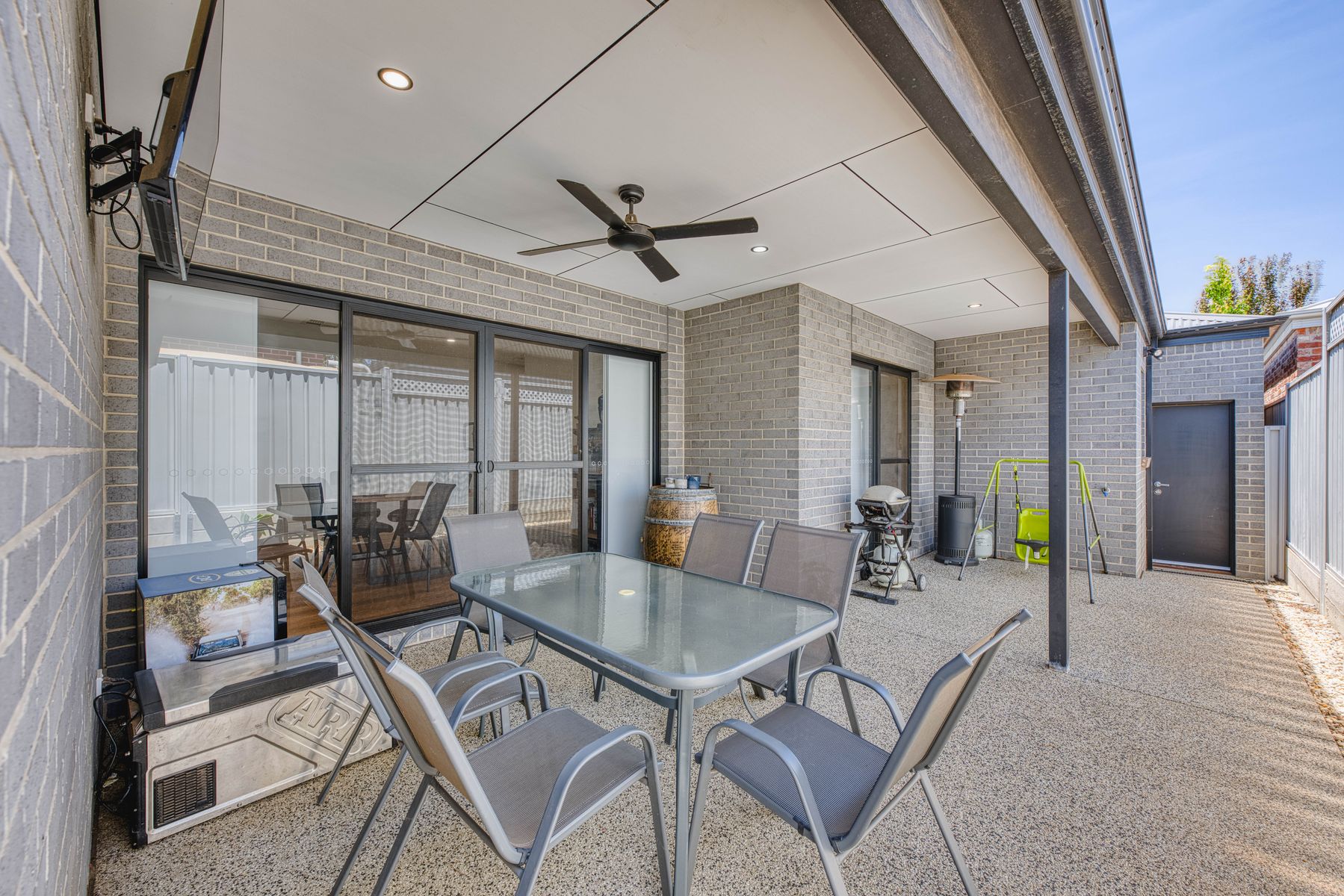 3 Patricia Drive, Mildura VIC 3500, Mildura - Thumbnail 2