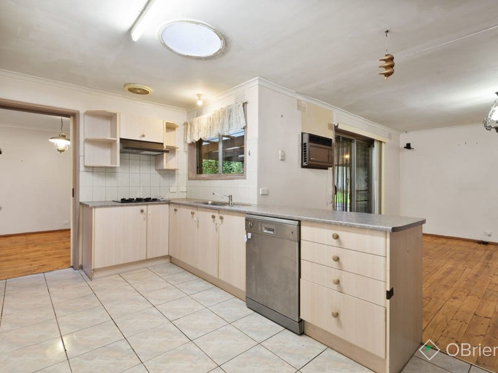 6 Collett Rise, Endeavour Hills, VIC 3802, Endeavour Hills - Thumbnail 4