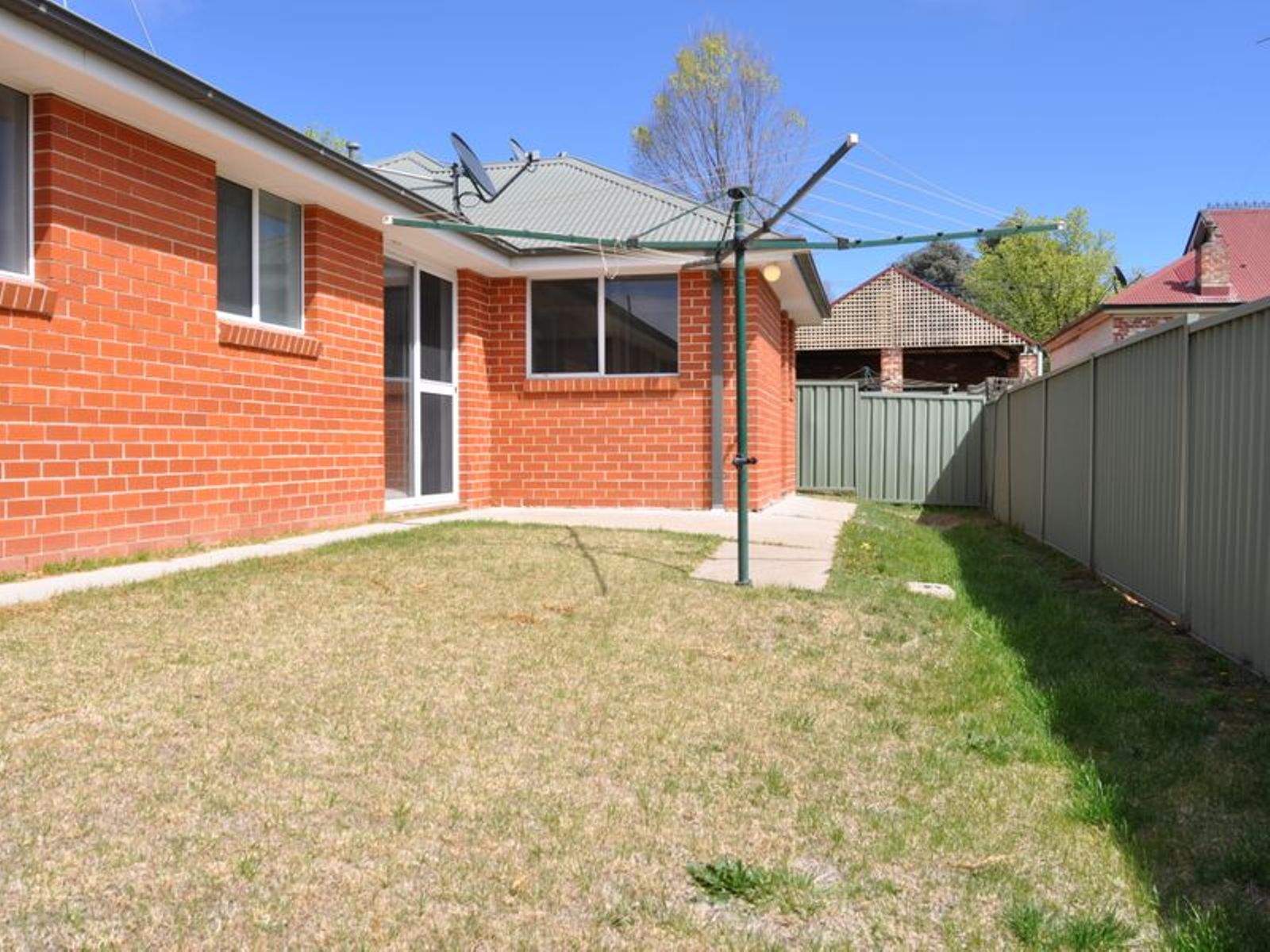2/75 Railway Parade, Bathurst NSW 2795, Australia , House ...