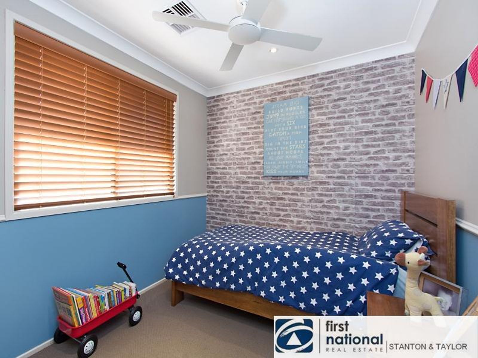 25 Hillside Circuit, Cranebrook - Thumbnail 4