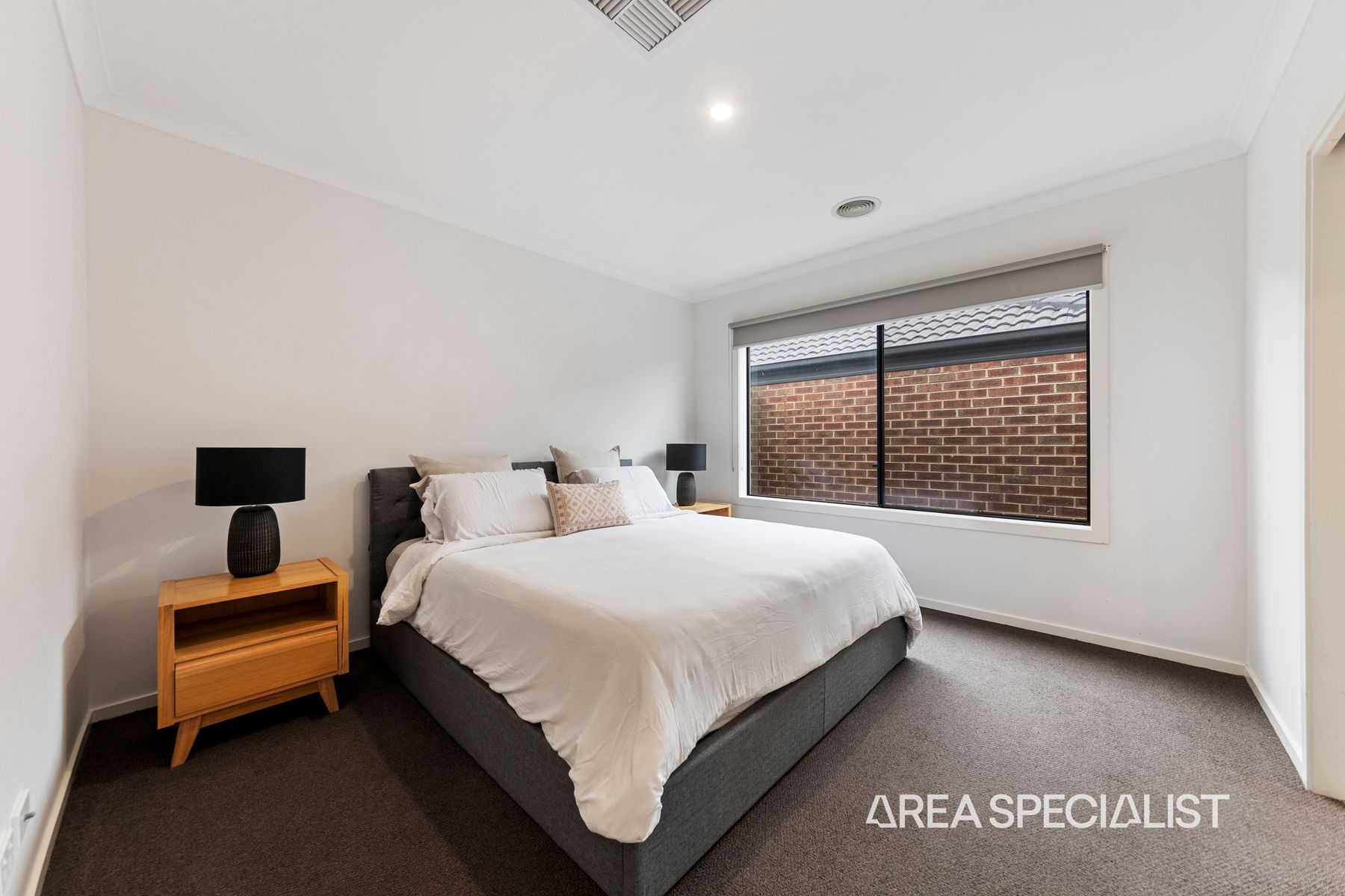 7 Summerhill Drive, Pakenham, Pakenham - Thumbnail 5