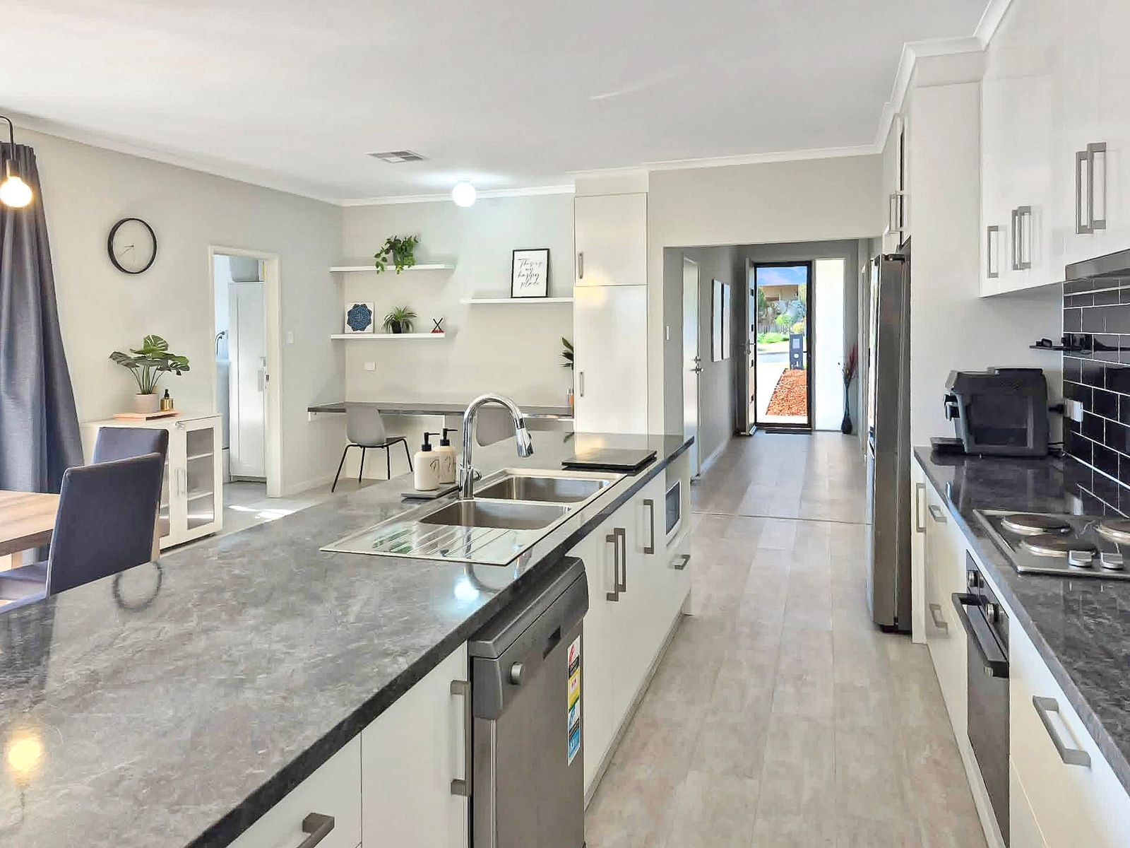 24 Waratah Avenue, Murray Bridge SA 5253, Murray Bridge - Thumbnail 4