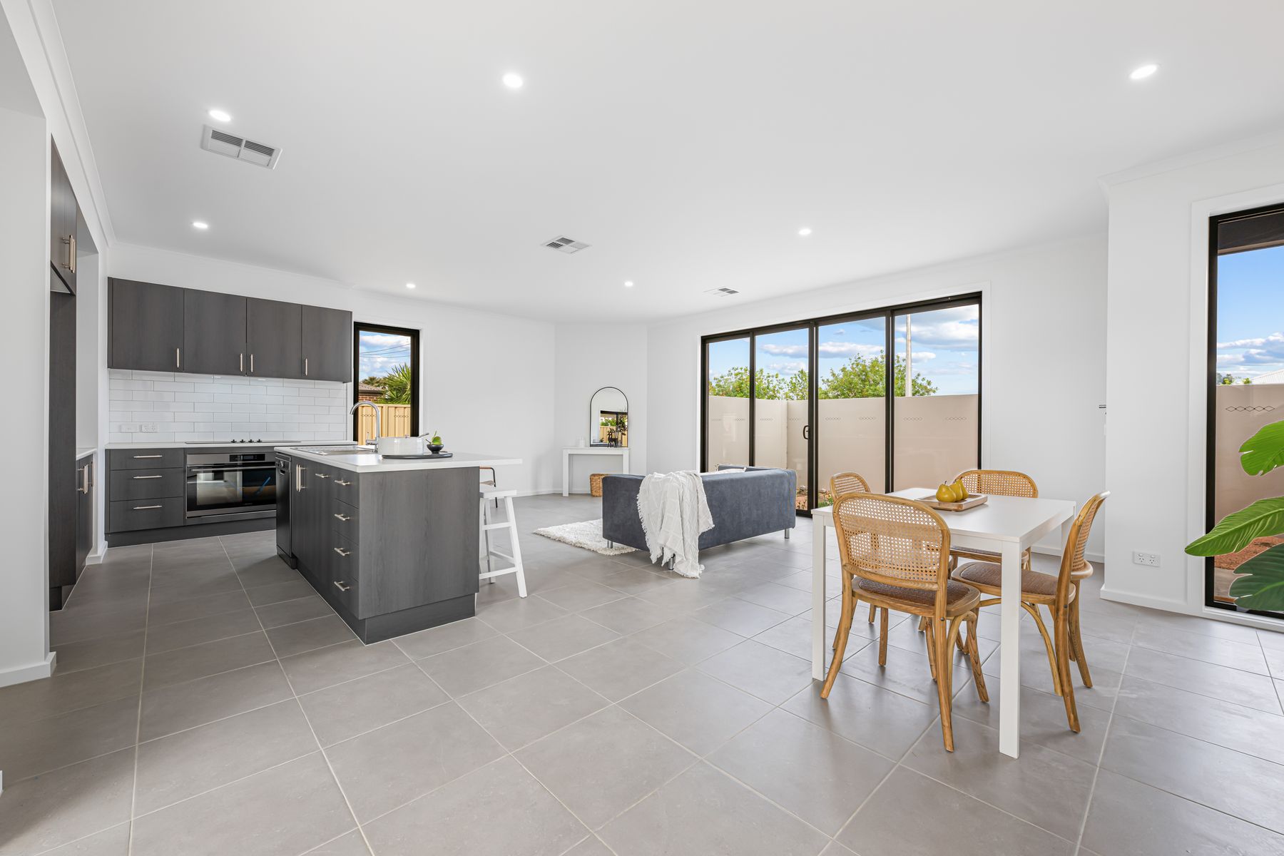 1/550 Ontario Avenue, Mildura - Thumbnail 3