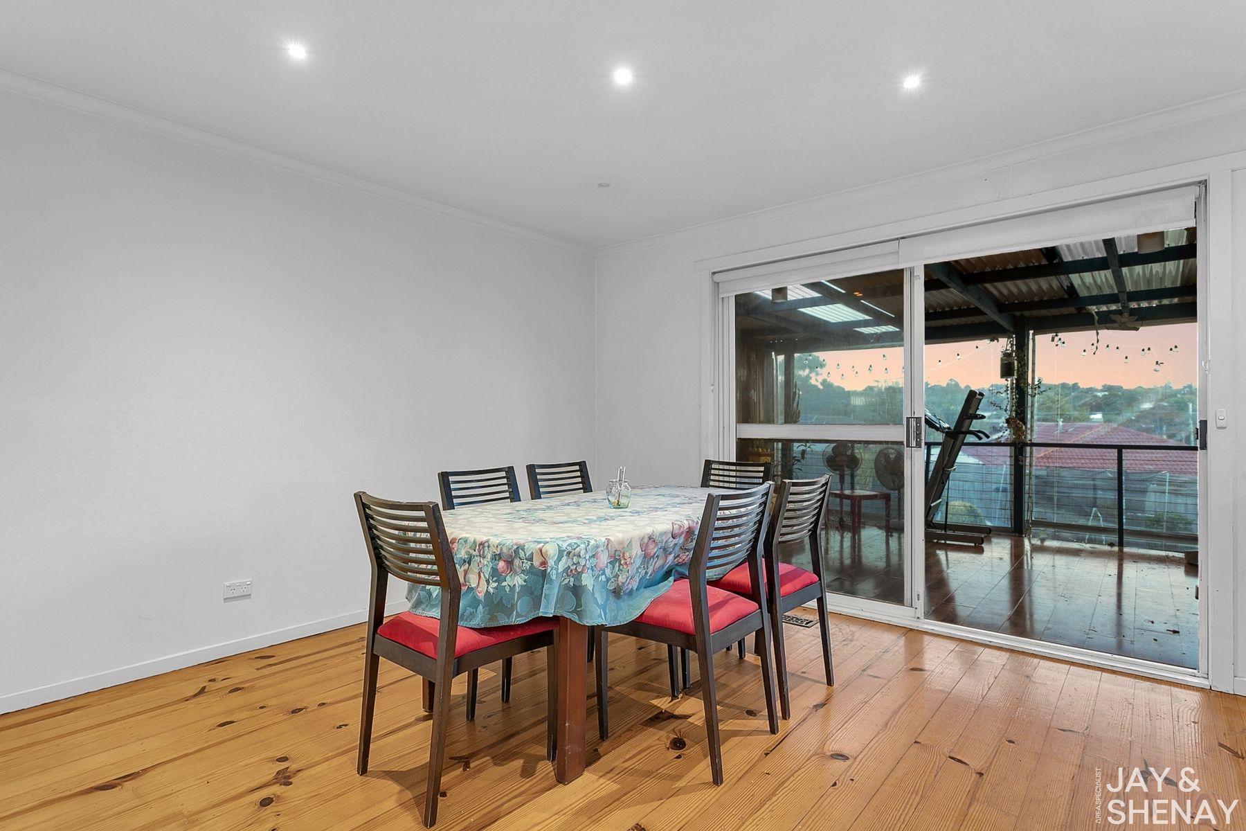 33 Peebles Street, Endeavour Hills, VIC 3802, Endeavour Hills - Thumbnail 5