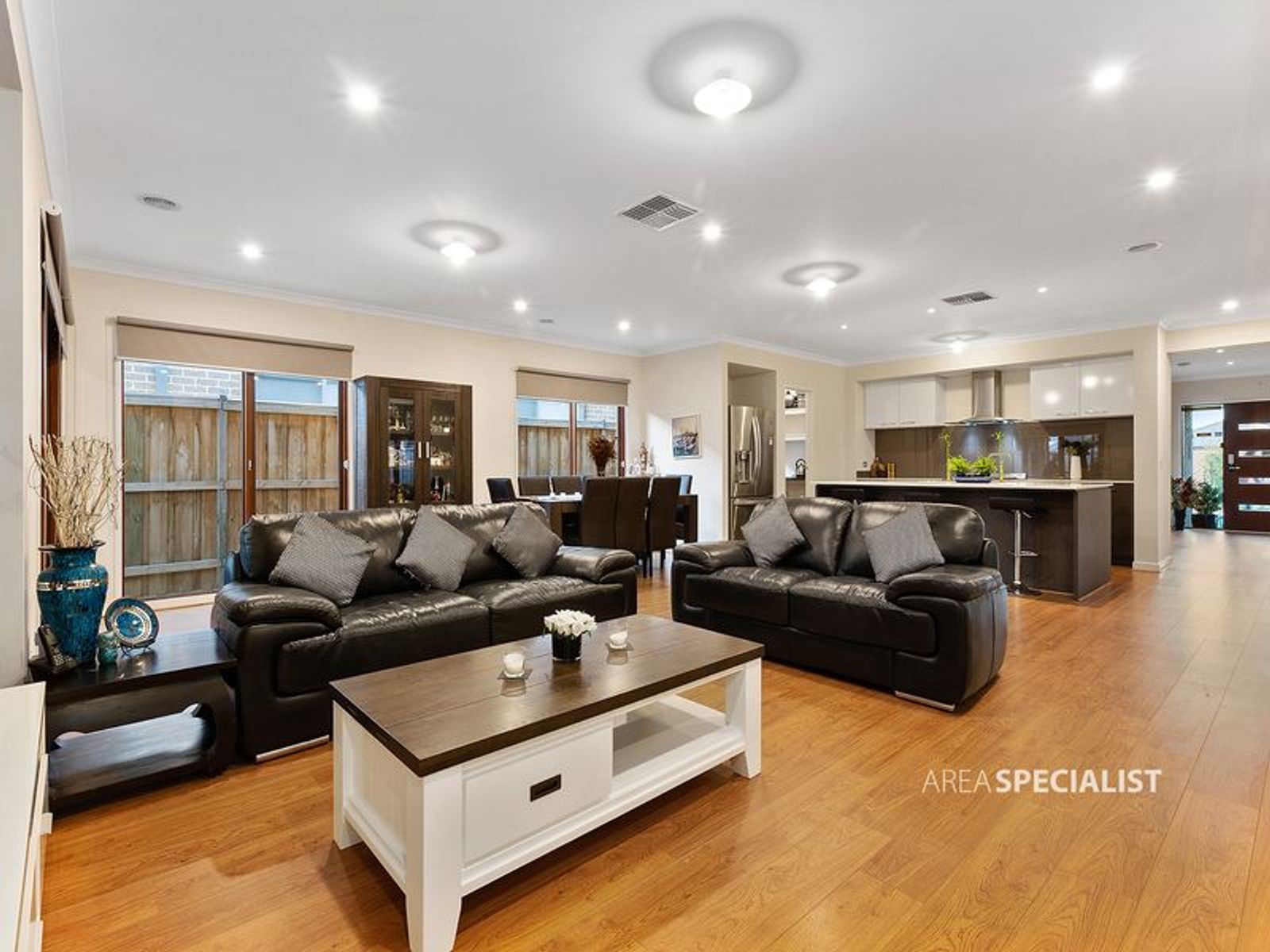 23 Avonbury Circuit, Cranbourne West, VIC 3977, Cranbourne West - Thumbnail 2
