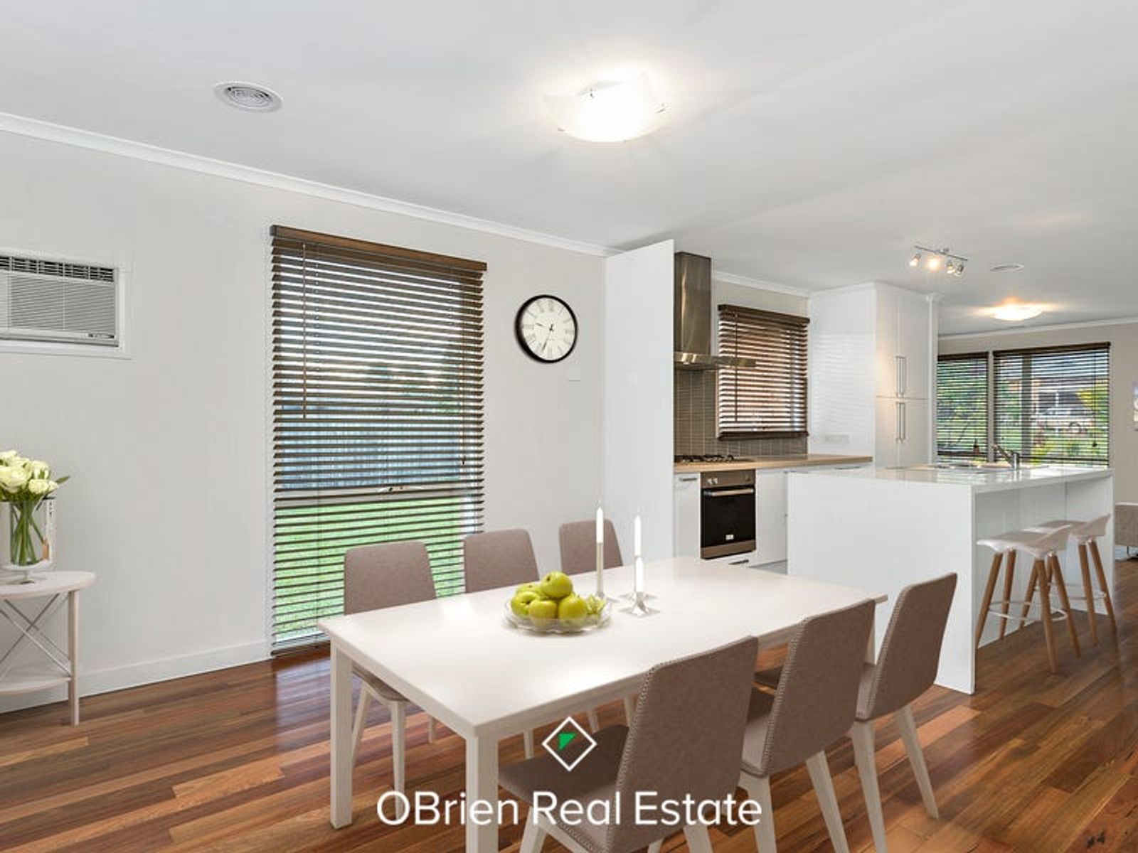 26 Girvan Circuit, Endeavour Hills, VIC 3802, Endeavour Hills - Thumbnail 4