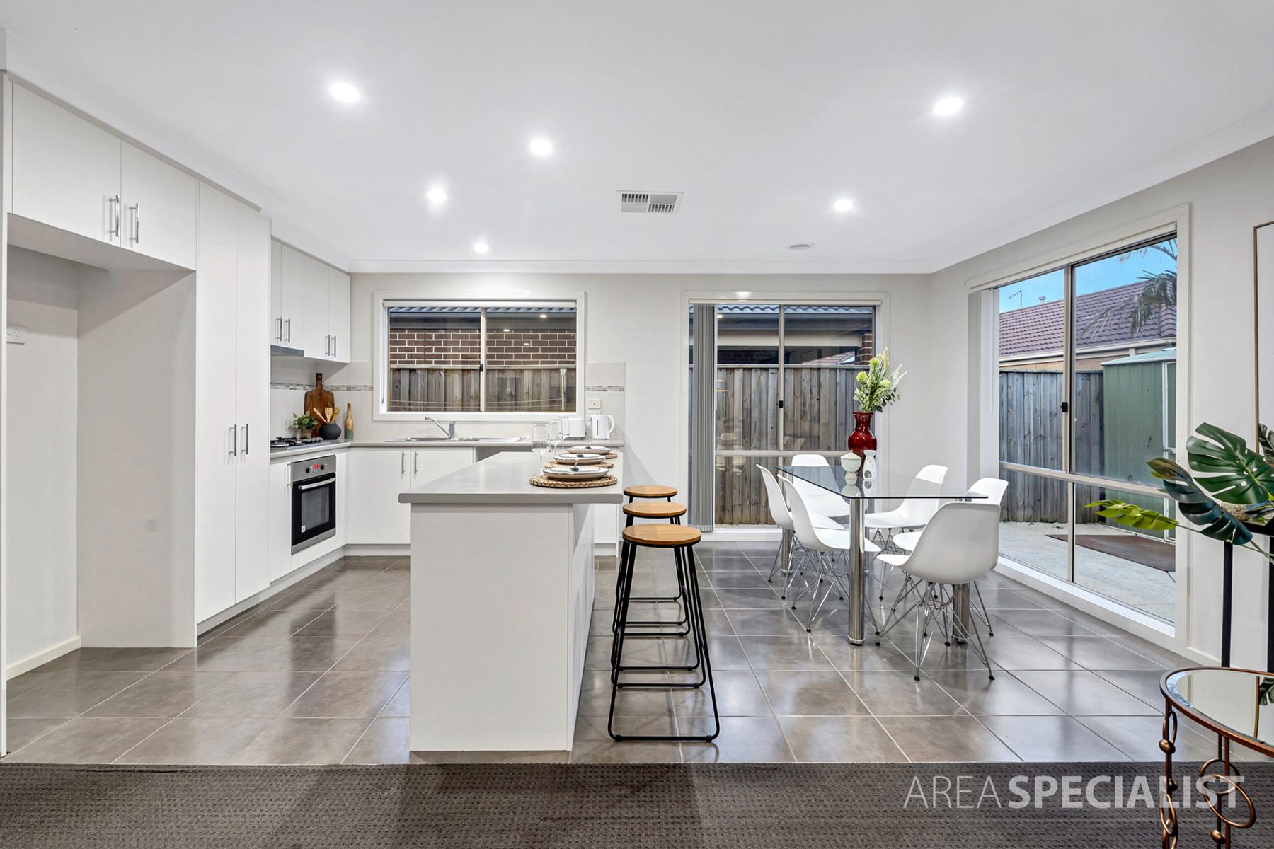 34 Valencia Circuit, Cranbourne, VIC 3977, Cranbourne - Thumbnail 7