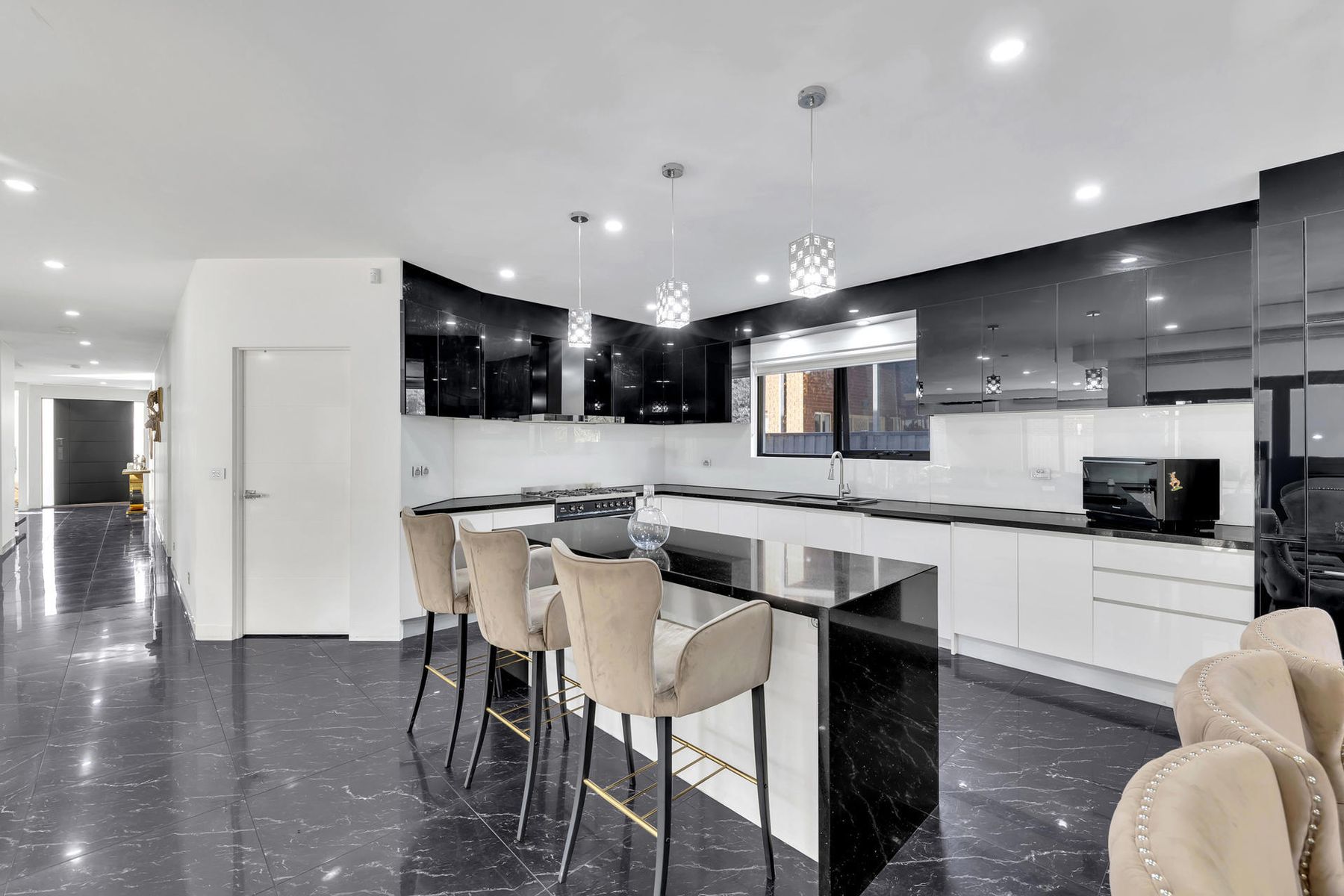 16 Kelmscott Close, Roxburgh Park VIC 3064, Roxburgh Park - Thumbnail 7