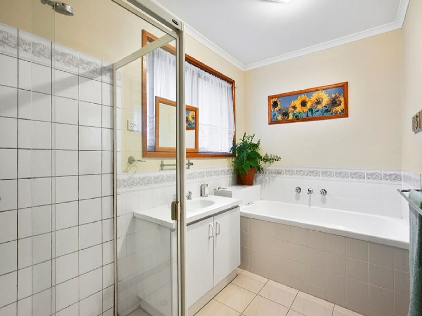 17 Kerr Crescent, Aspendale Gardens, VIC 3195, Aspendale Gardens - Thumbnail 8