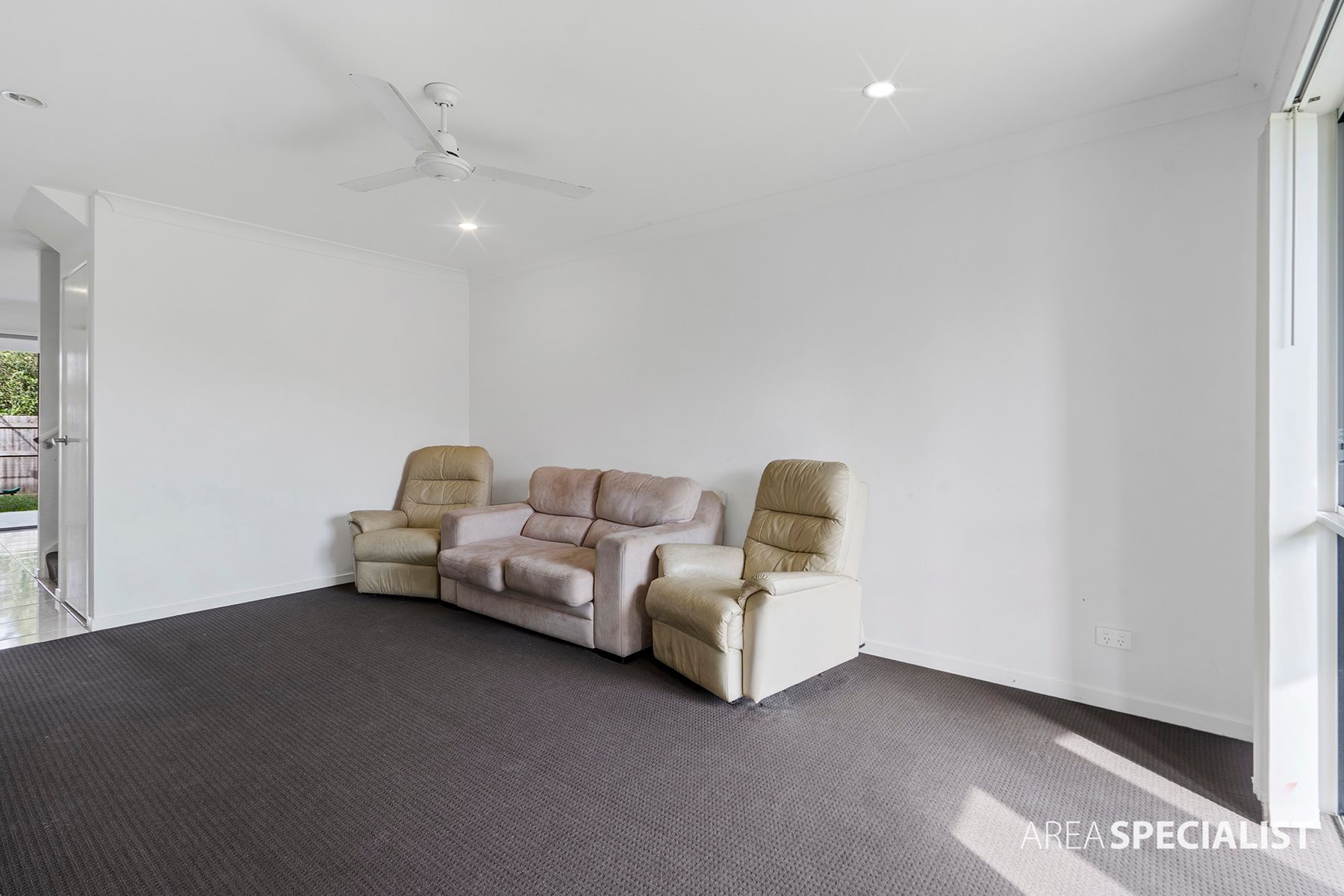 2/3 Venetian Way, Coomera, QLD 4209, Coomera - Thumbnail 8