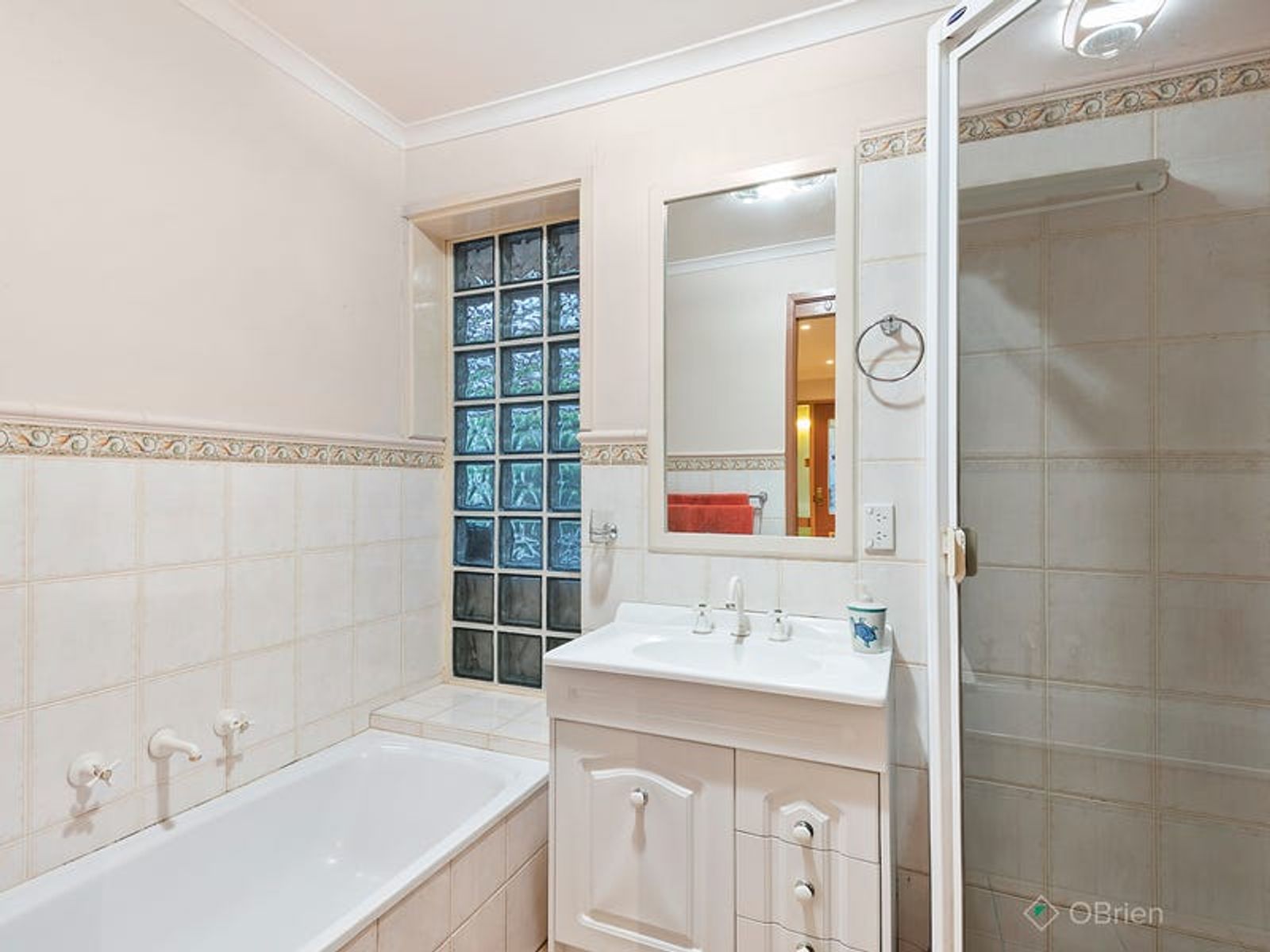 8 Aaran Close, Endeavour Hills, VIC 3802, Endeavour Hills - Thumbnail 7