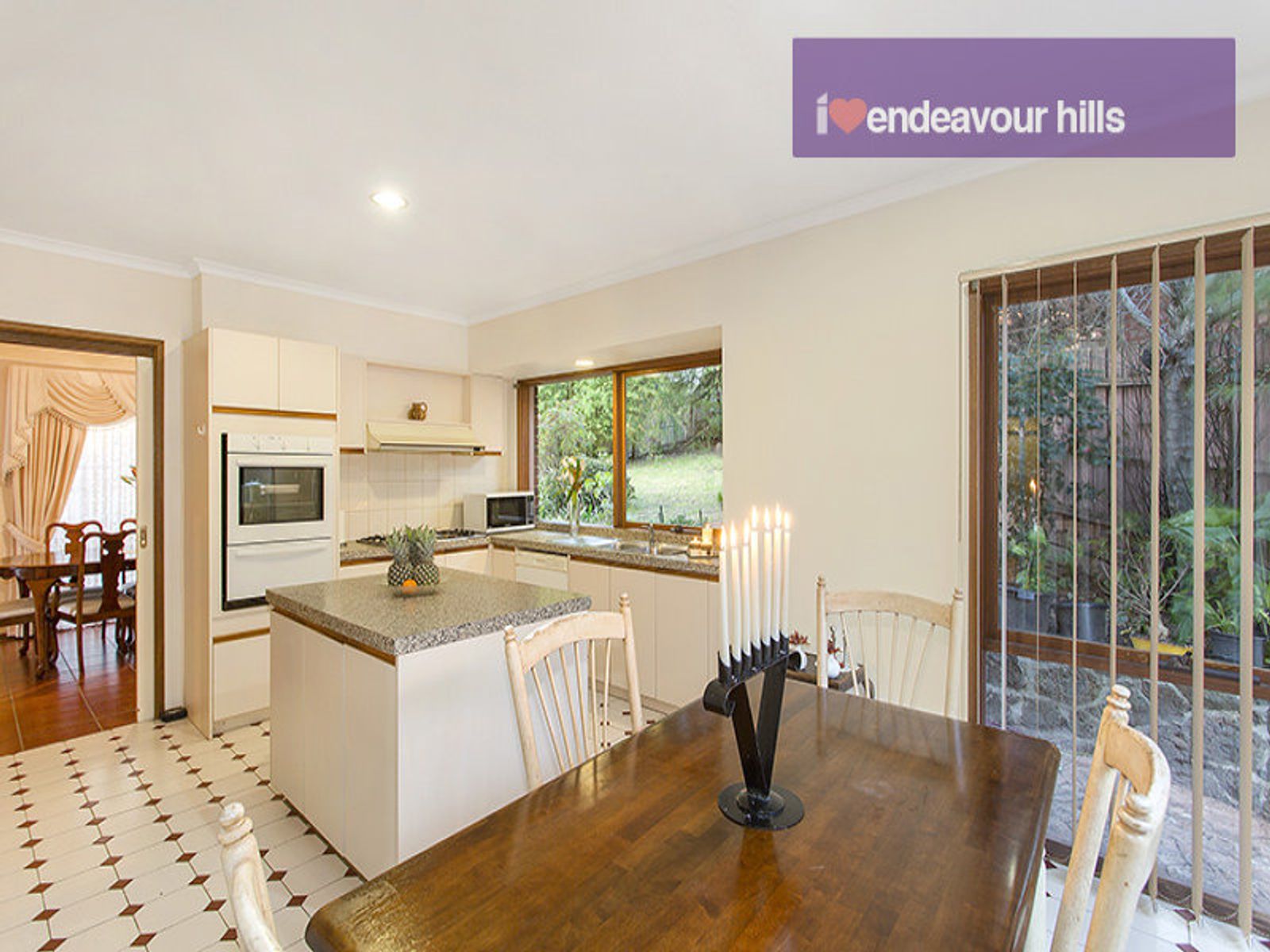 8 Armiston Court, Endeavour Hills, VIC 3802, Endeavour Hills - Thumbnail 2