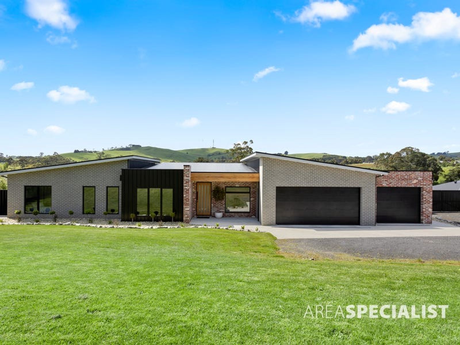 84 Bena Road, Korumburra, VIC 3950, Korumburra - Thumbnail 2