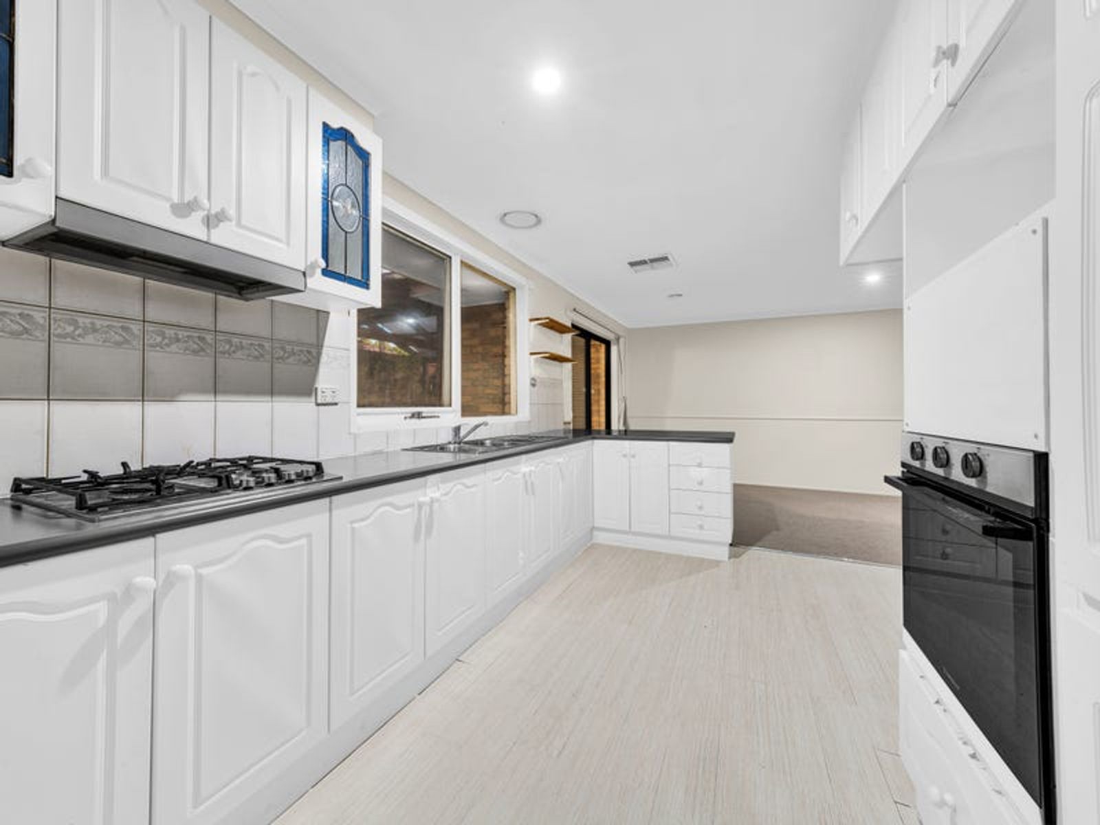 7 Willow Drive, Hampton Park, VIC 3976, Hampton Park - Thumbnail 3
