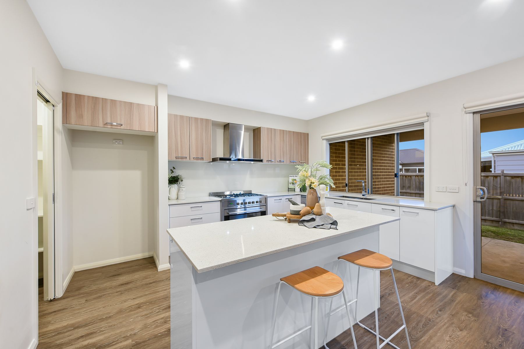 50 Skylark Boulevard, Clyde North, VIC 3978, Clyde North - Thumbnail 5