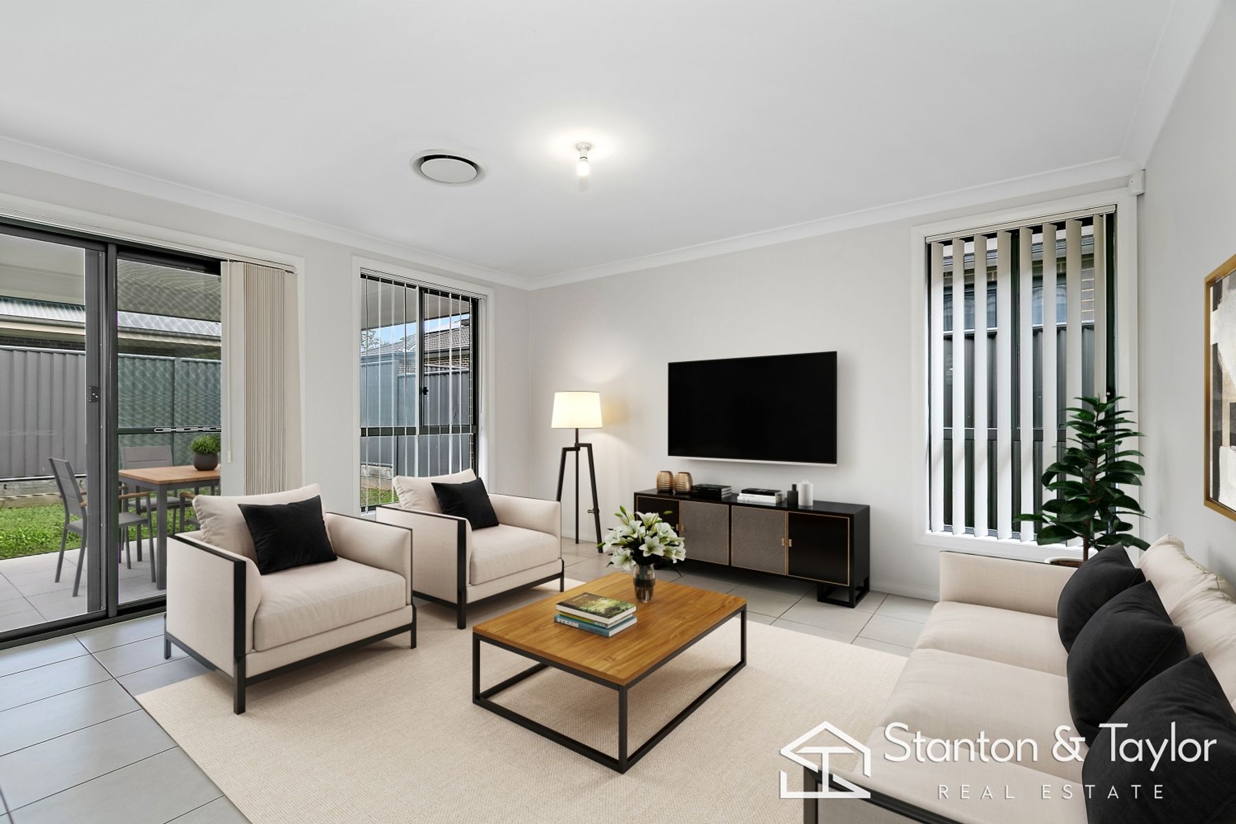 21 Holly Crescent, Jordan Springs - Thumbnail 3