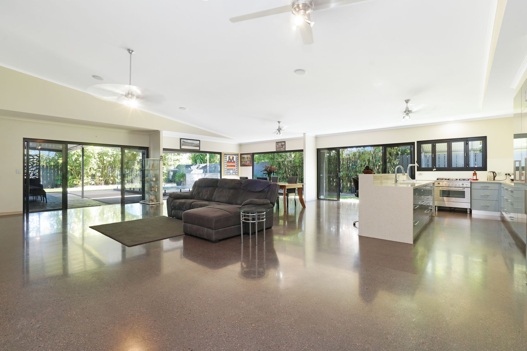 9 Anson Court, Leanyer NT 0812, Leanyer - Thumbnail 2