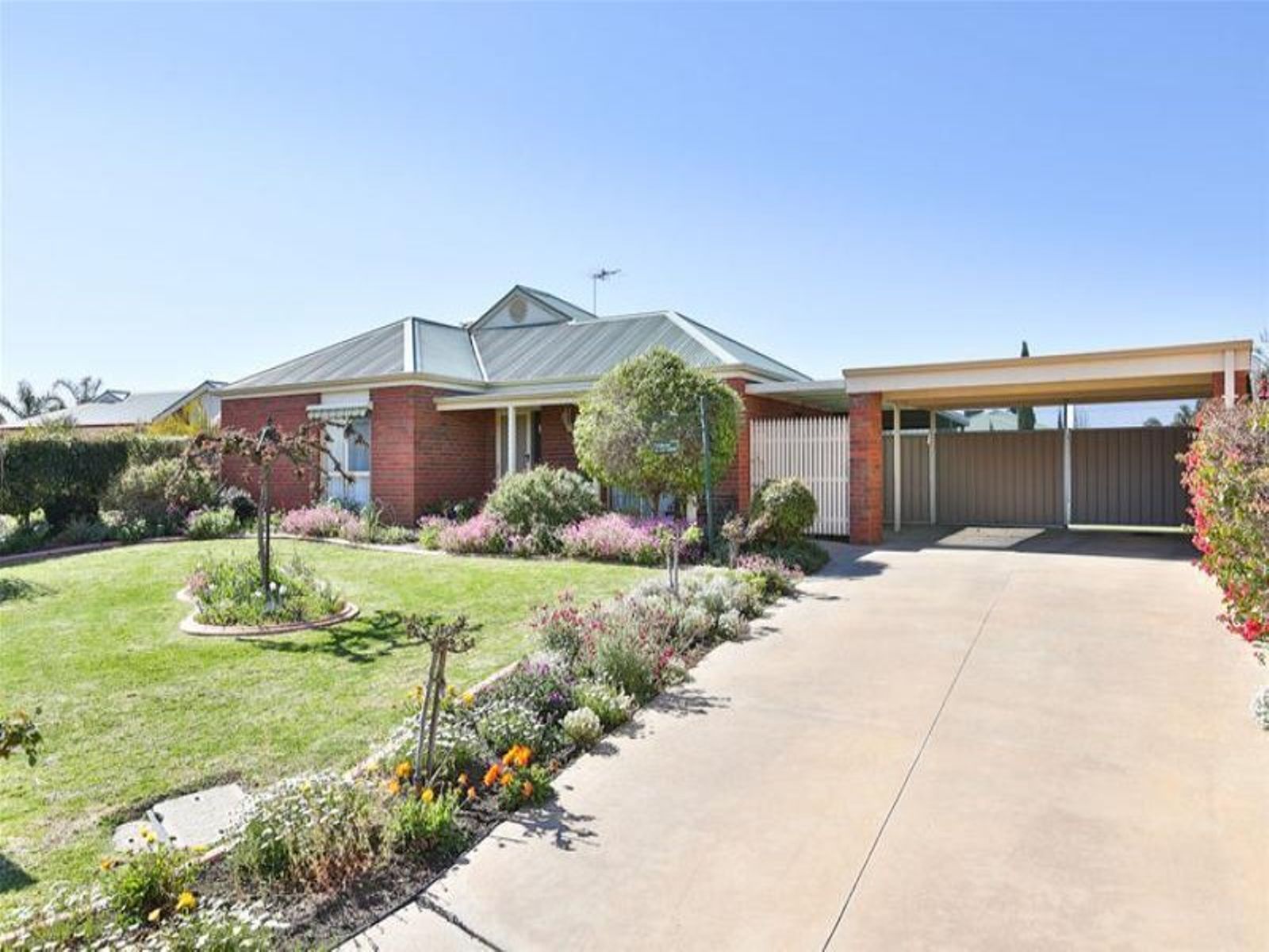 6 Pacino Court, Mildura - Thumbnail 2