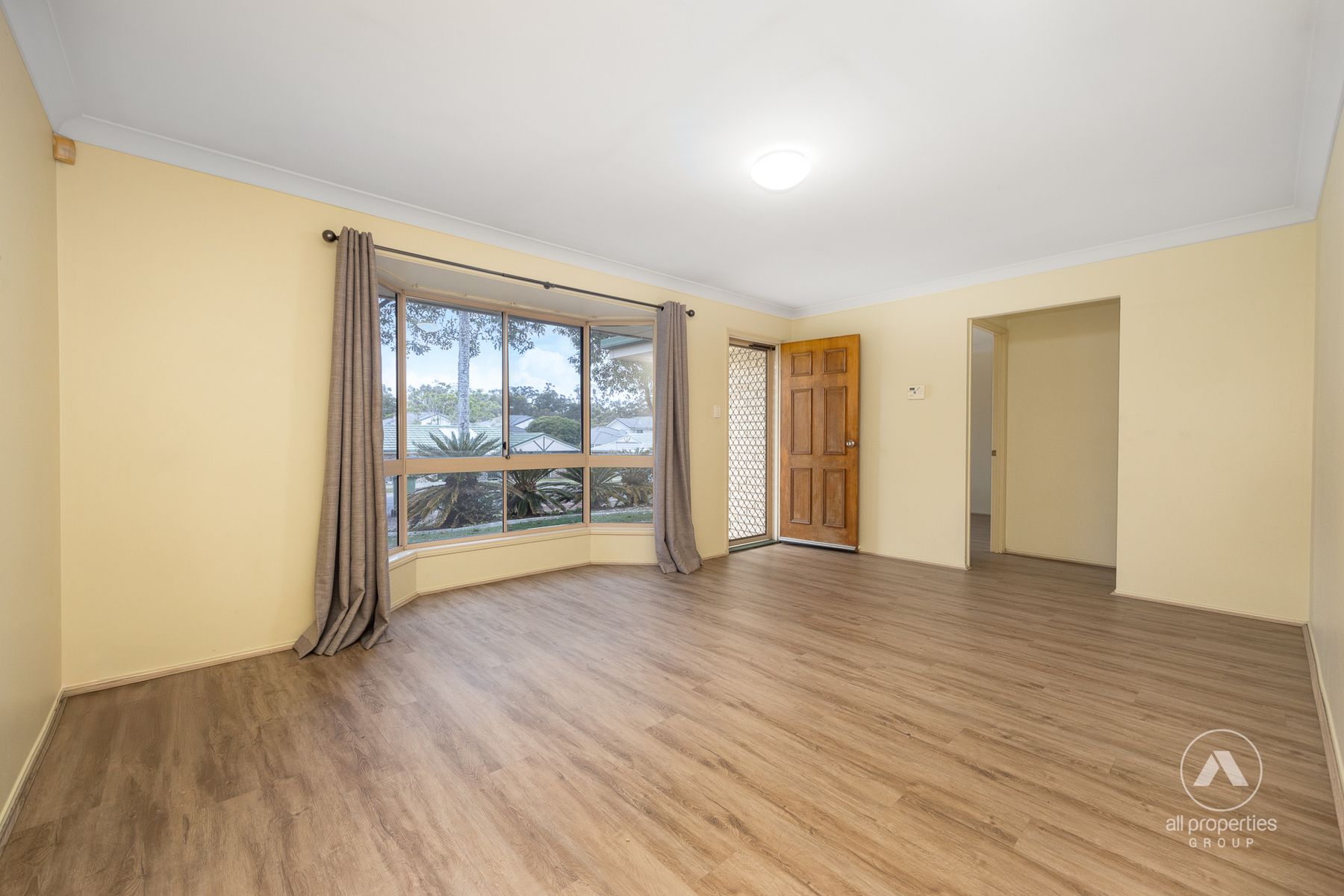 7 Riseborough Crescent, Crestmead QLD 4132, Crestmead - Thumbnail 5