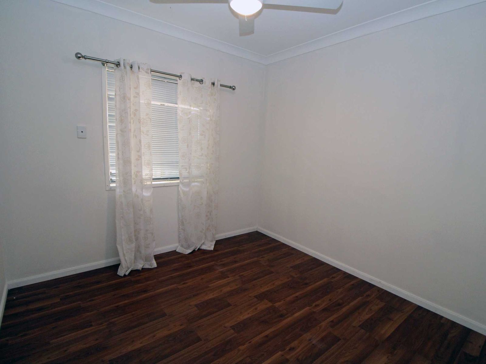 210 Lyndhurst Lane, Rosenthal Heights - Thumbnail 7