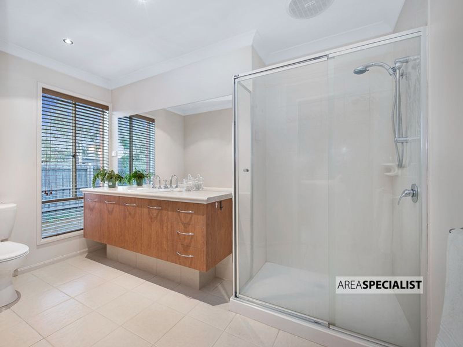 2 Hasluck Crescent, Lynbrook, VIC 3975, Lynbrook - Thumbnail 5